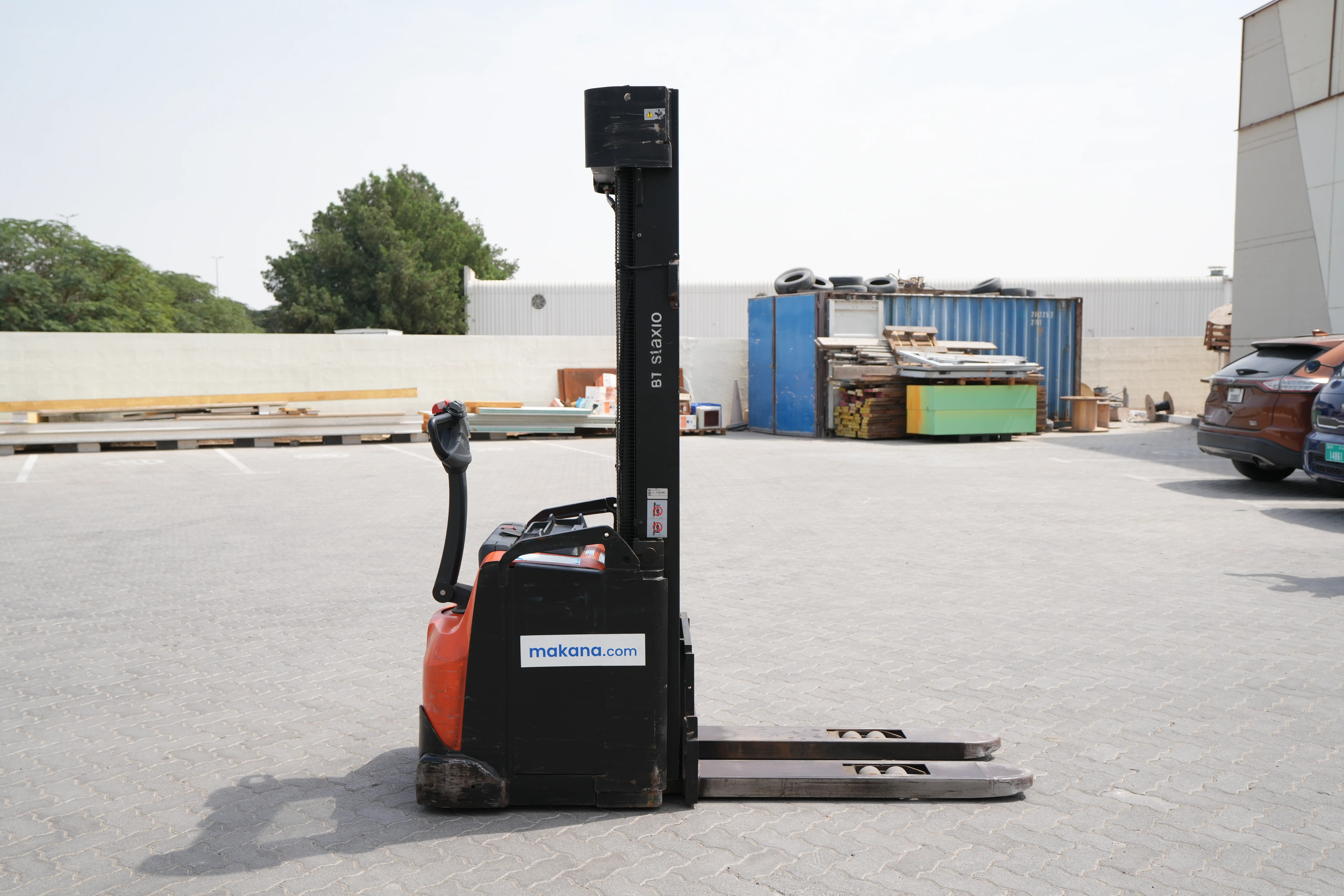 Product-2016 Toyota Staxio SWE160 pallet stacker-exterior