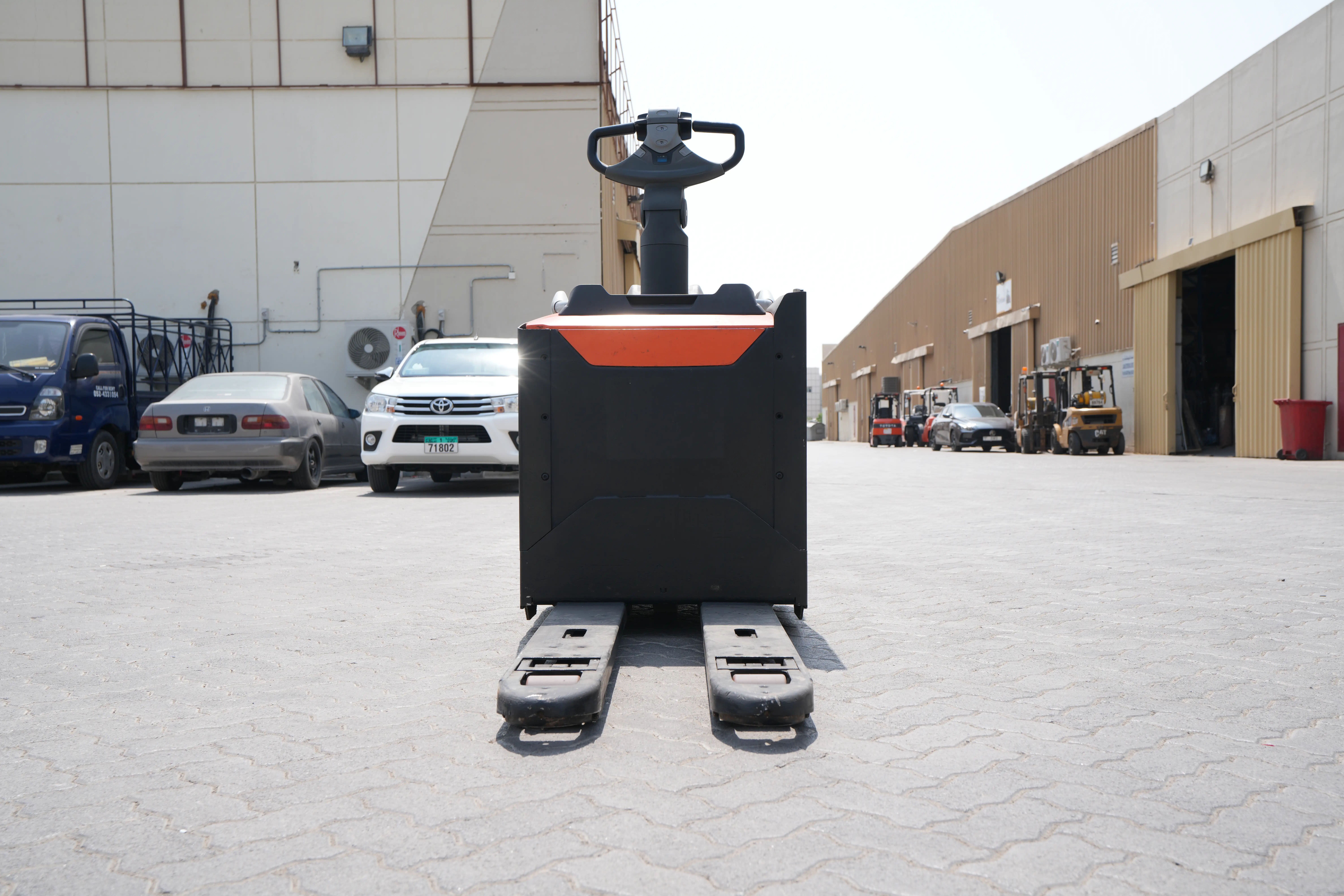 Product-2017 Toyota Levio LPE200 pallet truck-exterior