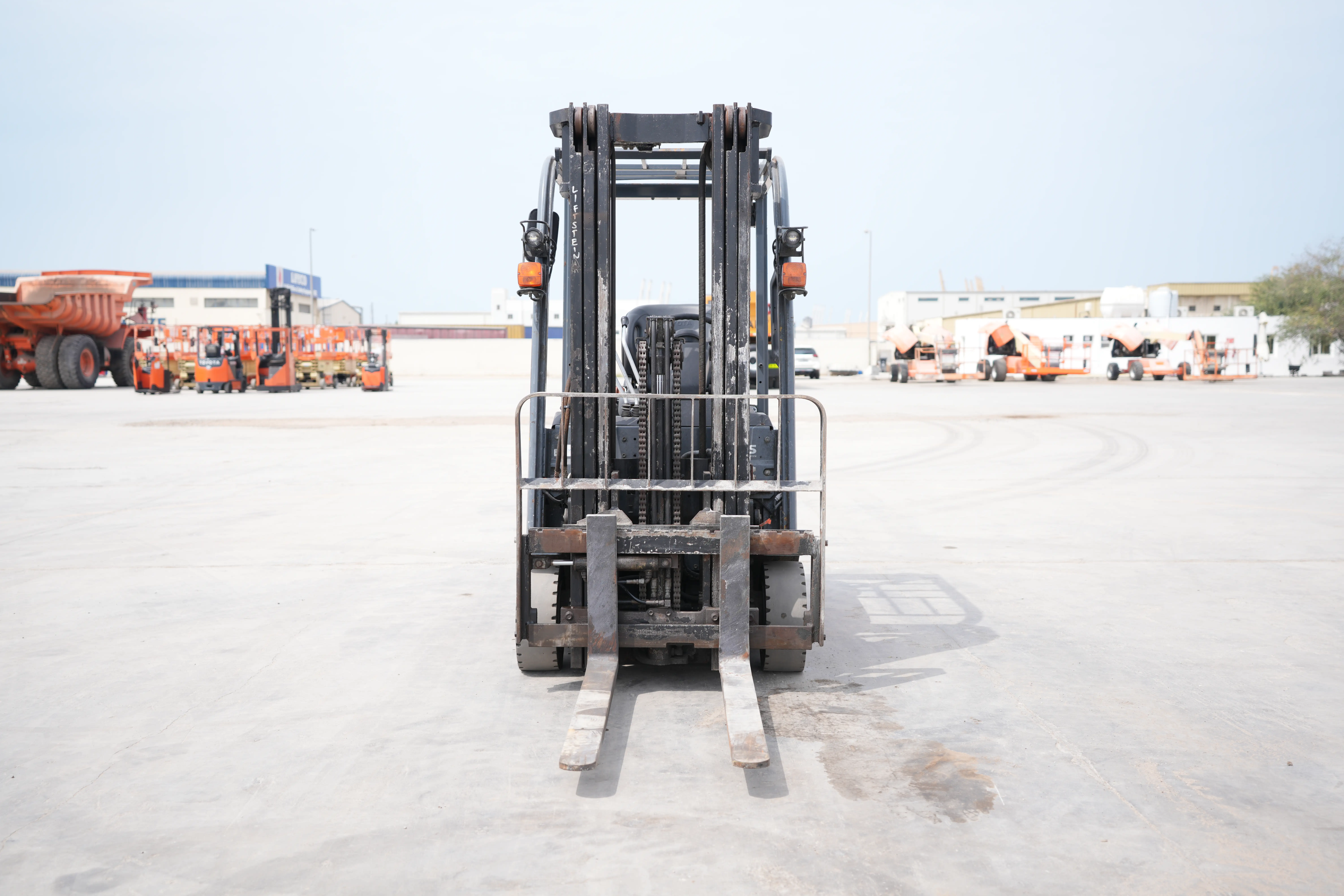 Product-Toyota 8FBE20 electric forklift-exterior