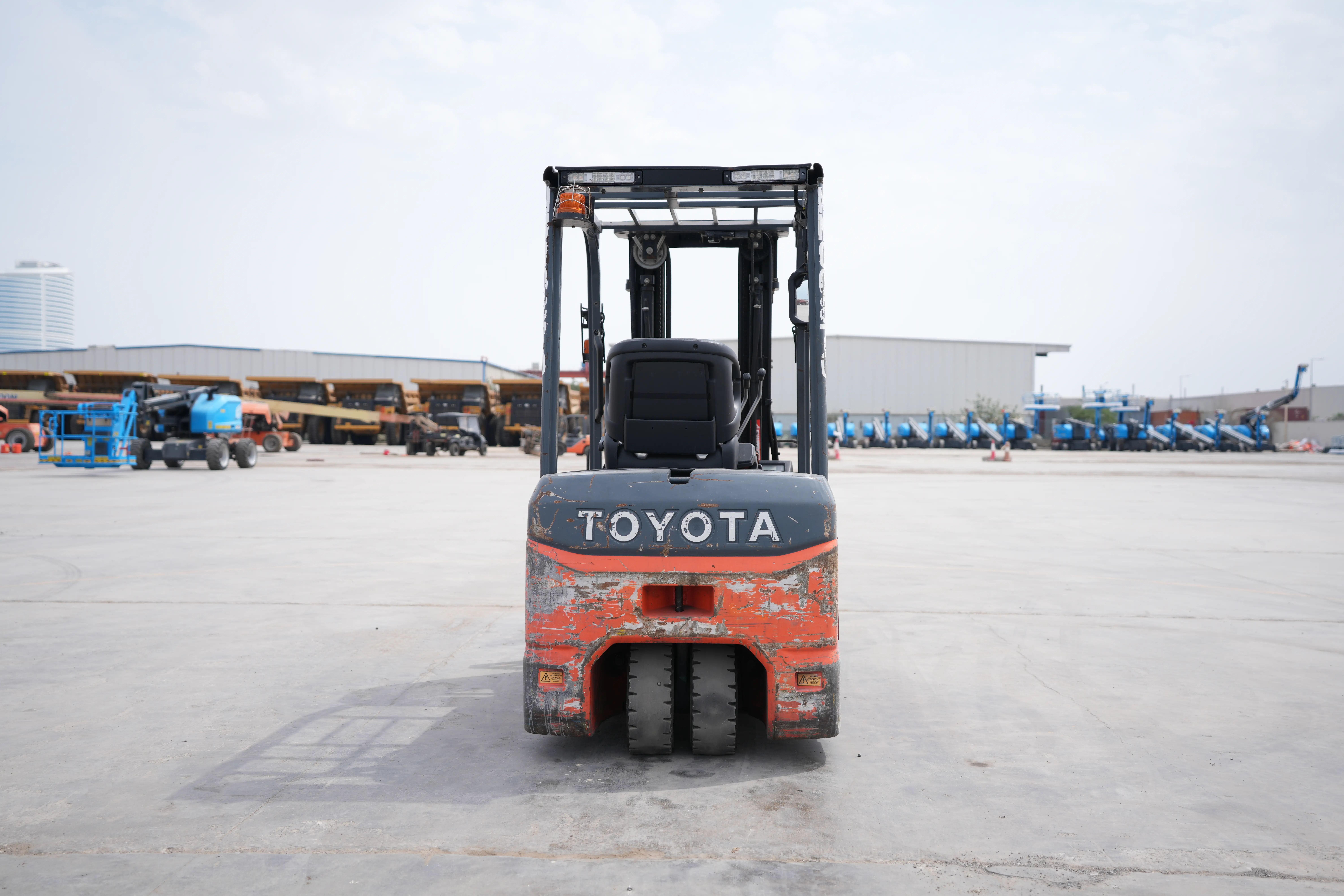 Product-Toyota 8FBE20 electric forklift-exterior