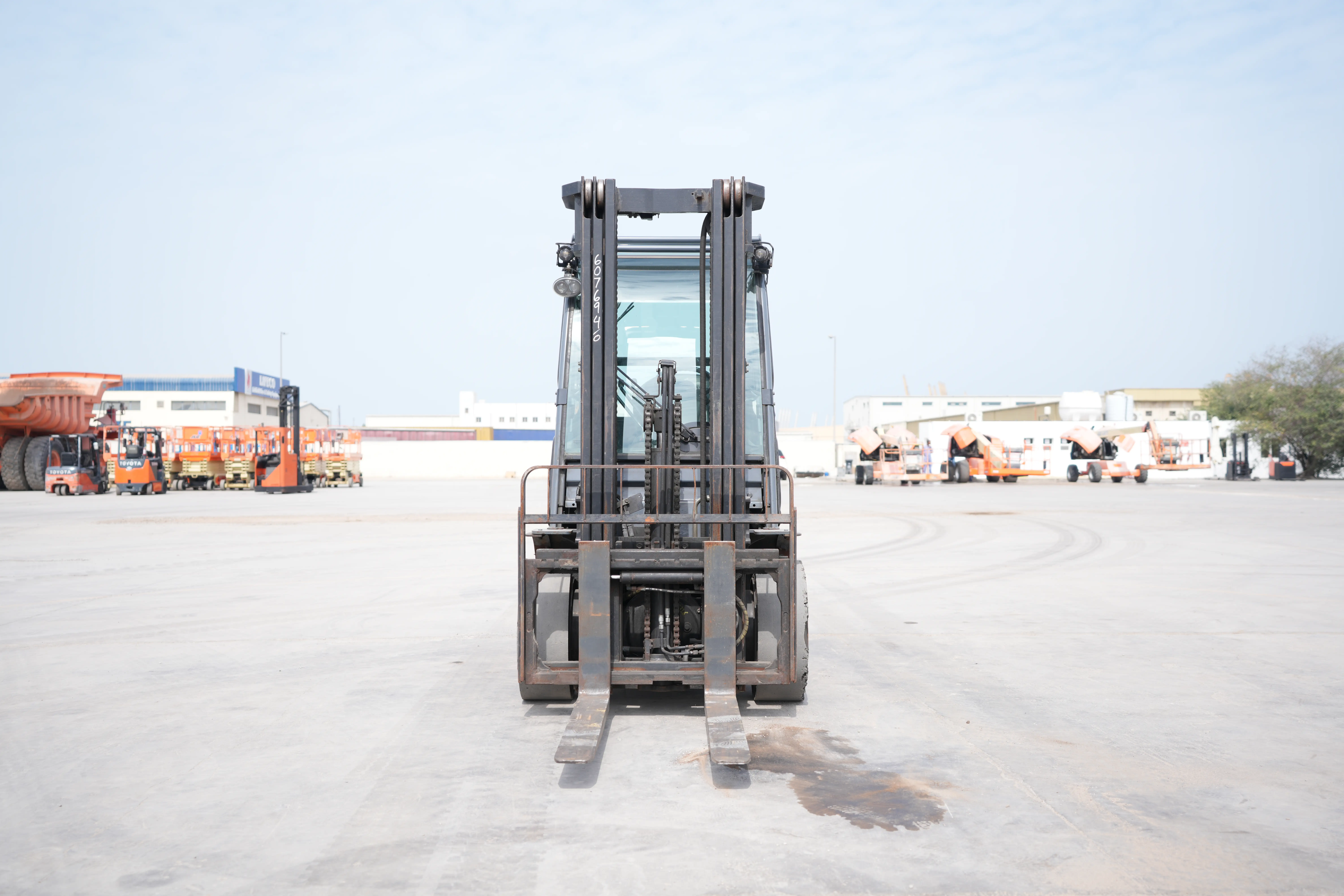 Product-Toyota 8FDU30 diesel forklift-exterior