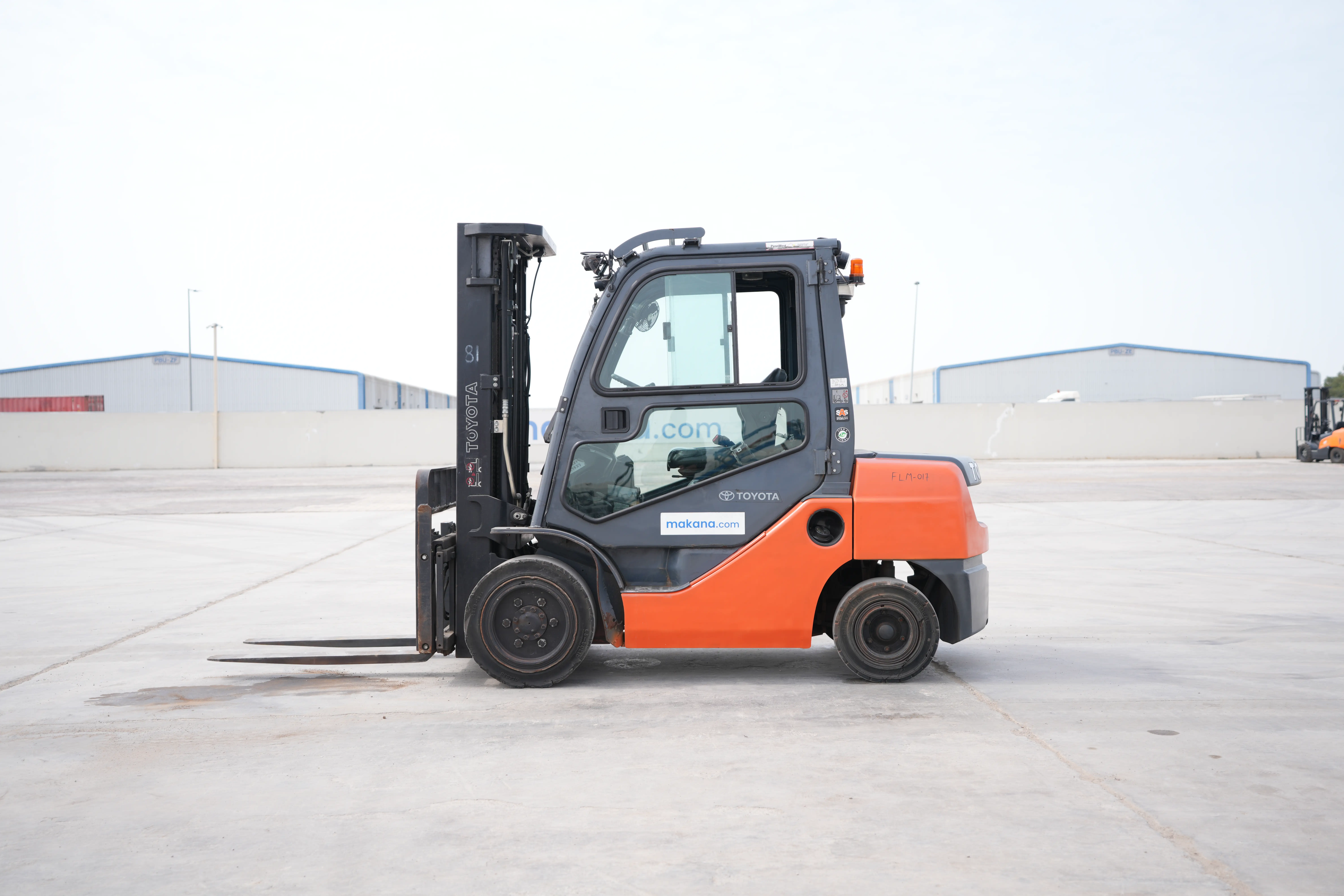 Product-Toyota 8FDU30 diesel forklift-exterior
