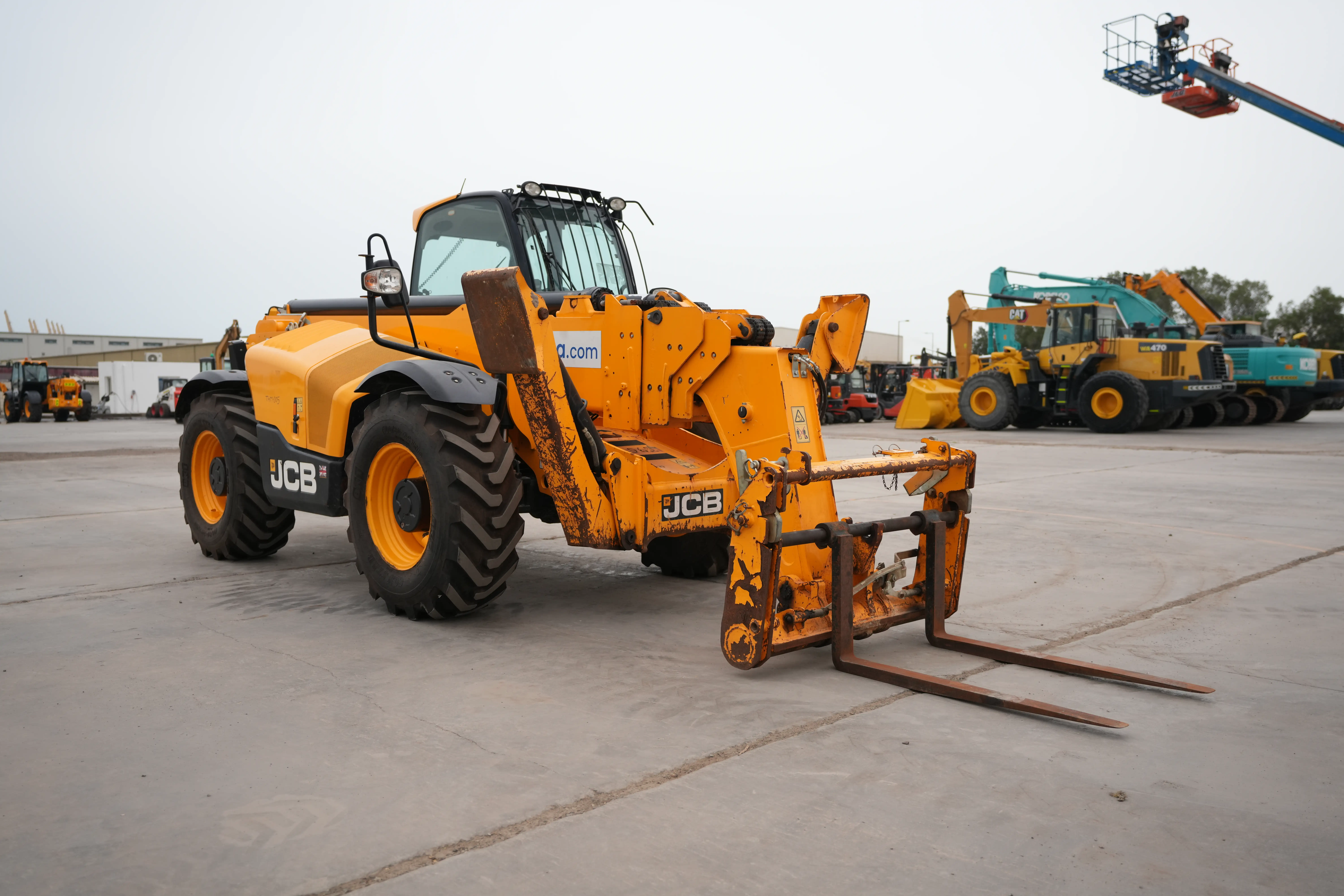Product-JCB 540-180 telehandler-exterior