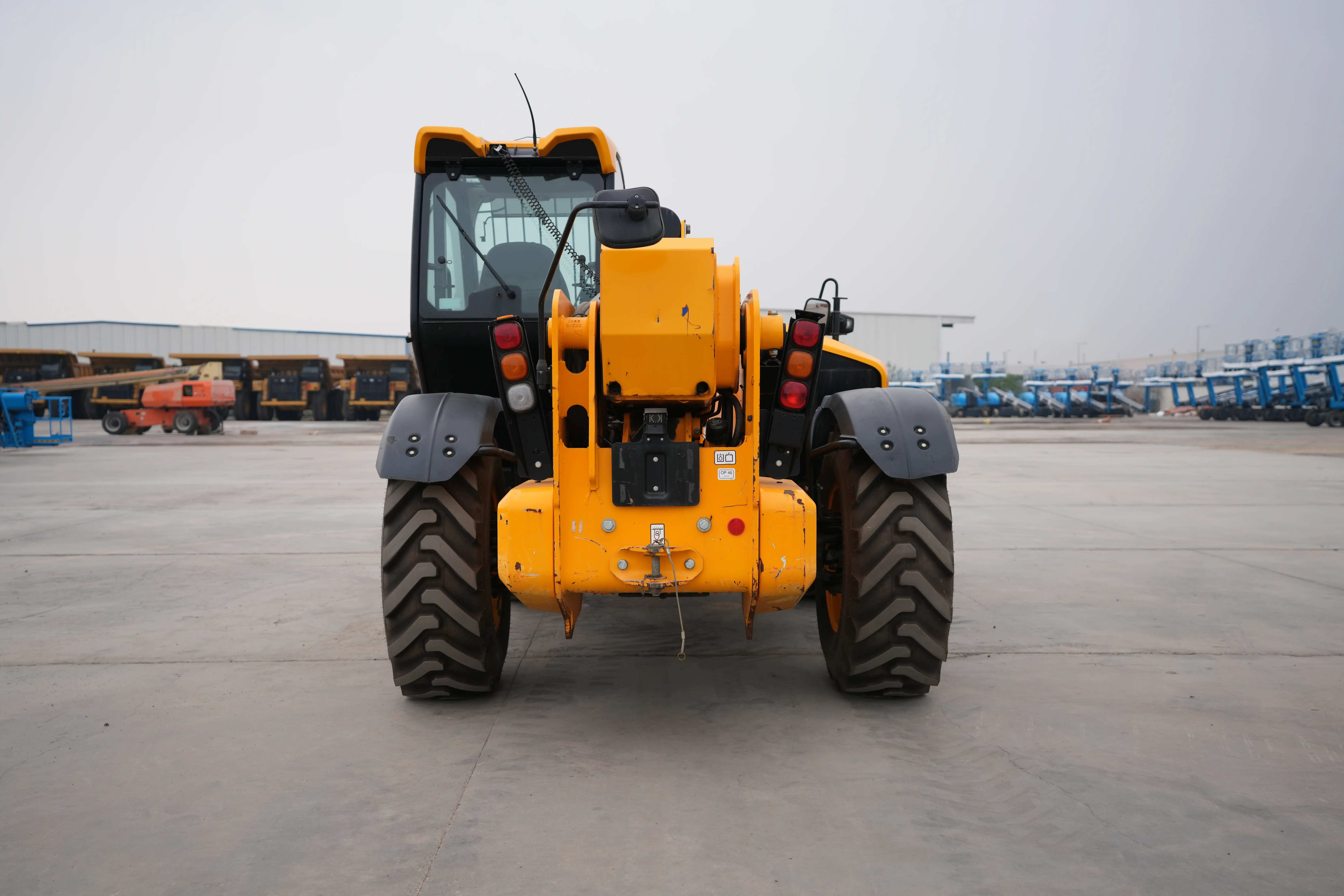 Product-JCB 540-180 telehandler-exterior