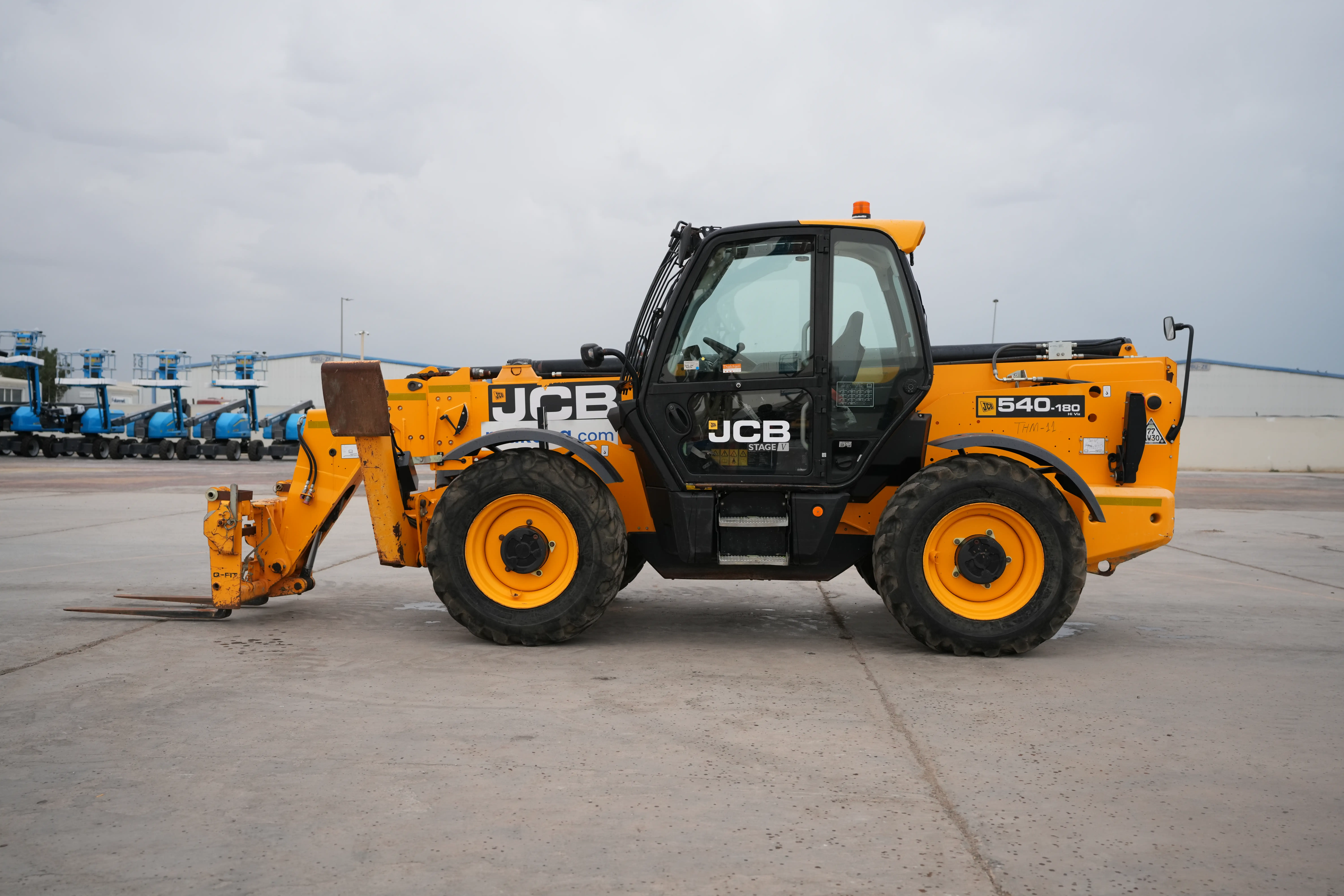 Product-JCB 540-180 telehandler-exterior