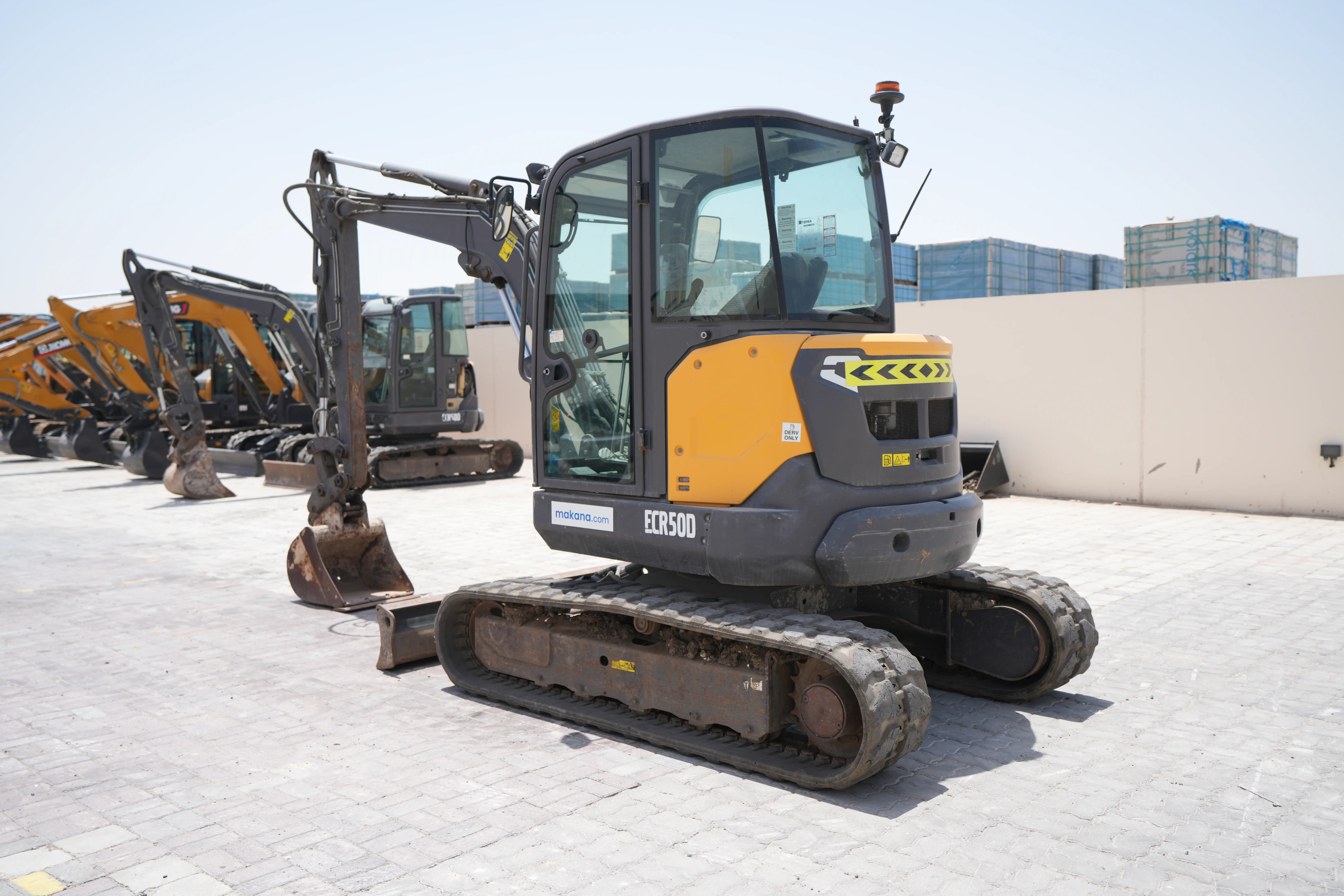 Product-Volvo ECR50D mini excavator-exterior
