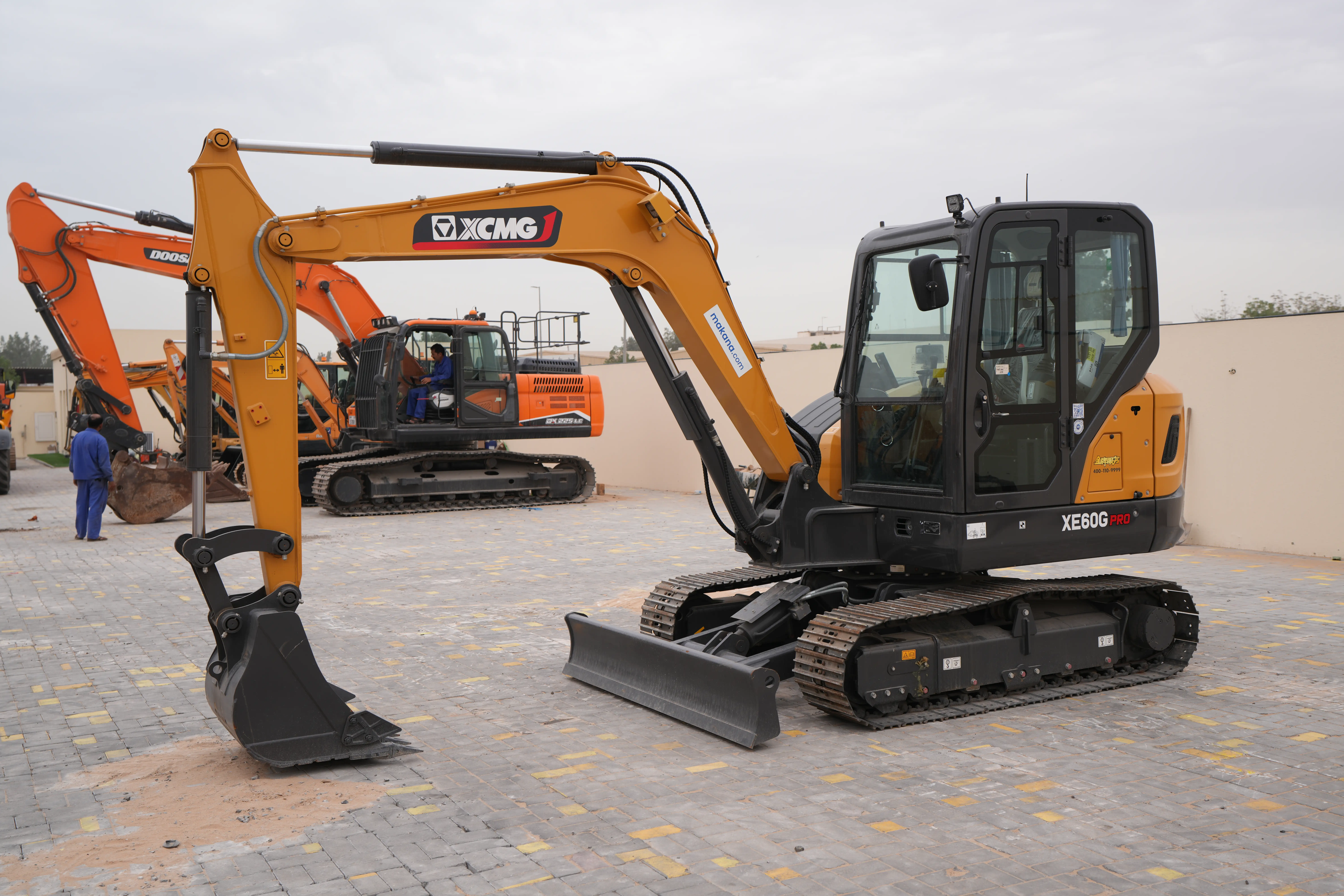 Product-XCMG XE60G Pro mini excavator-exterior