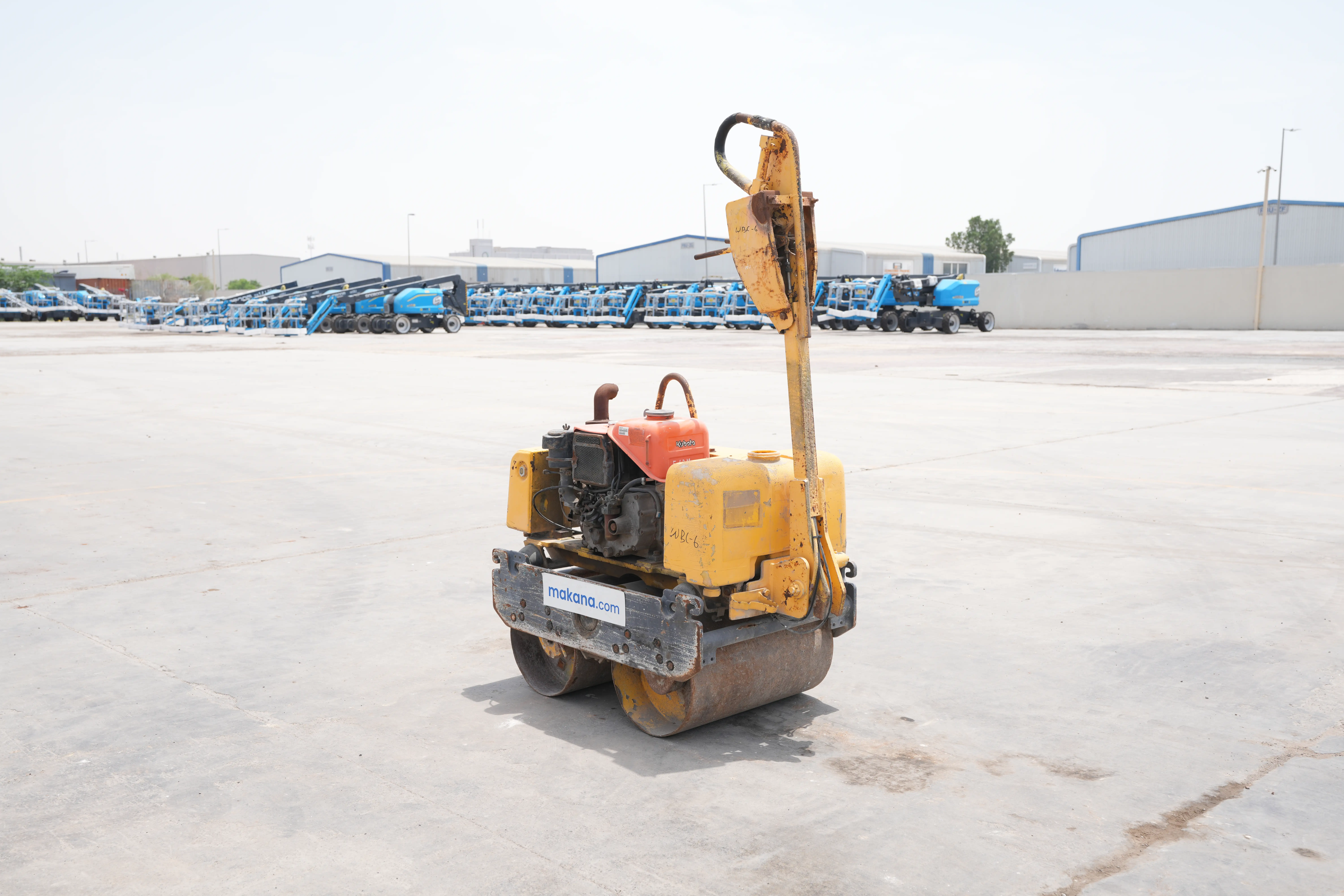 Product-Sakai HV60 walk-behind roller-exterior