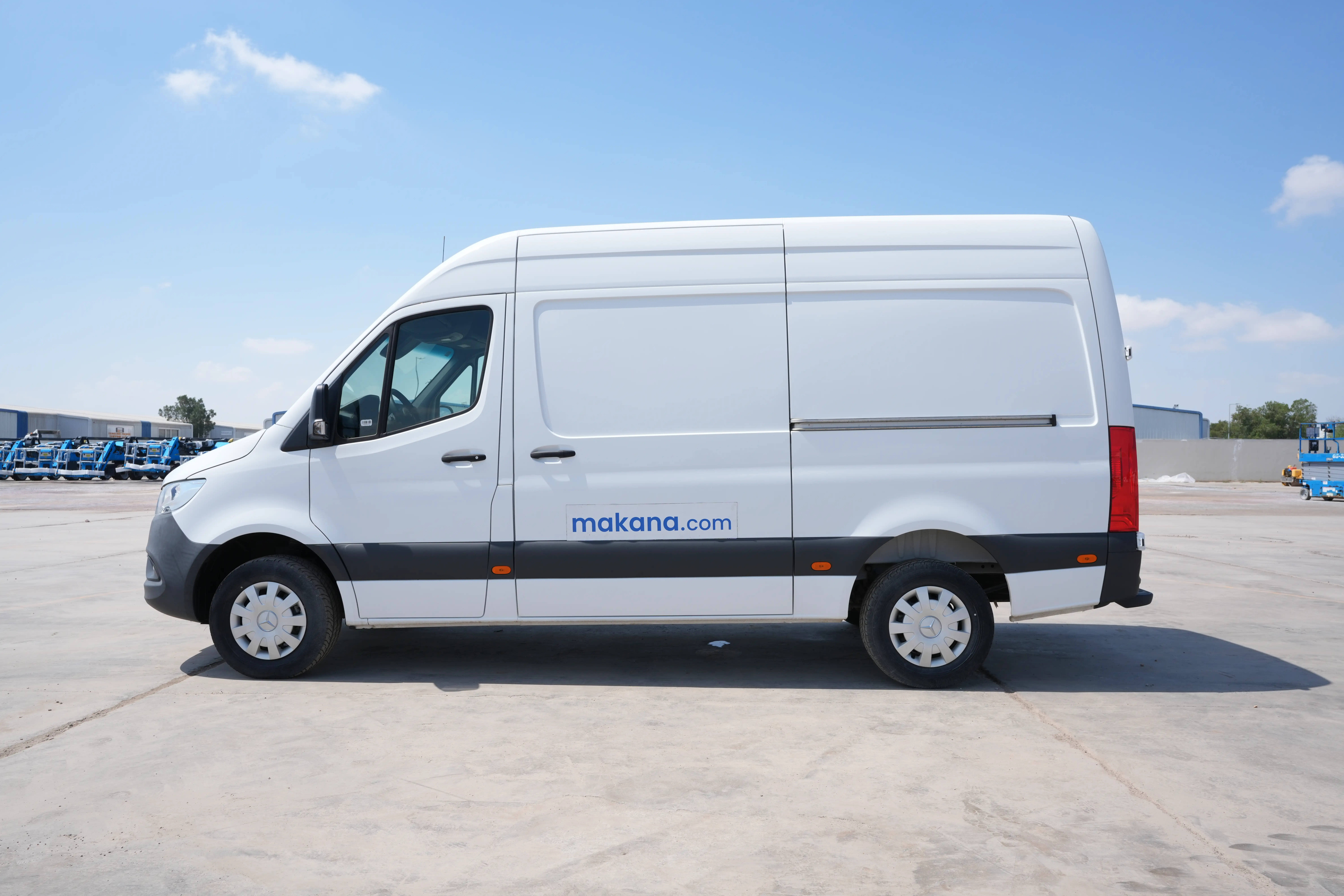 Product-Mercedes-Benz Sprinter 417 CDi cargo van-exterior
