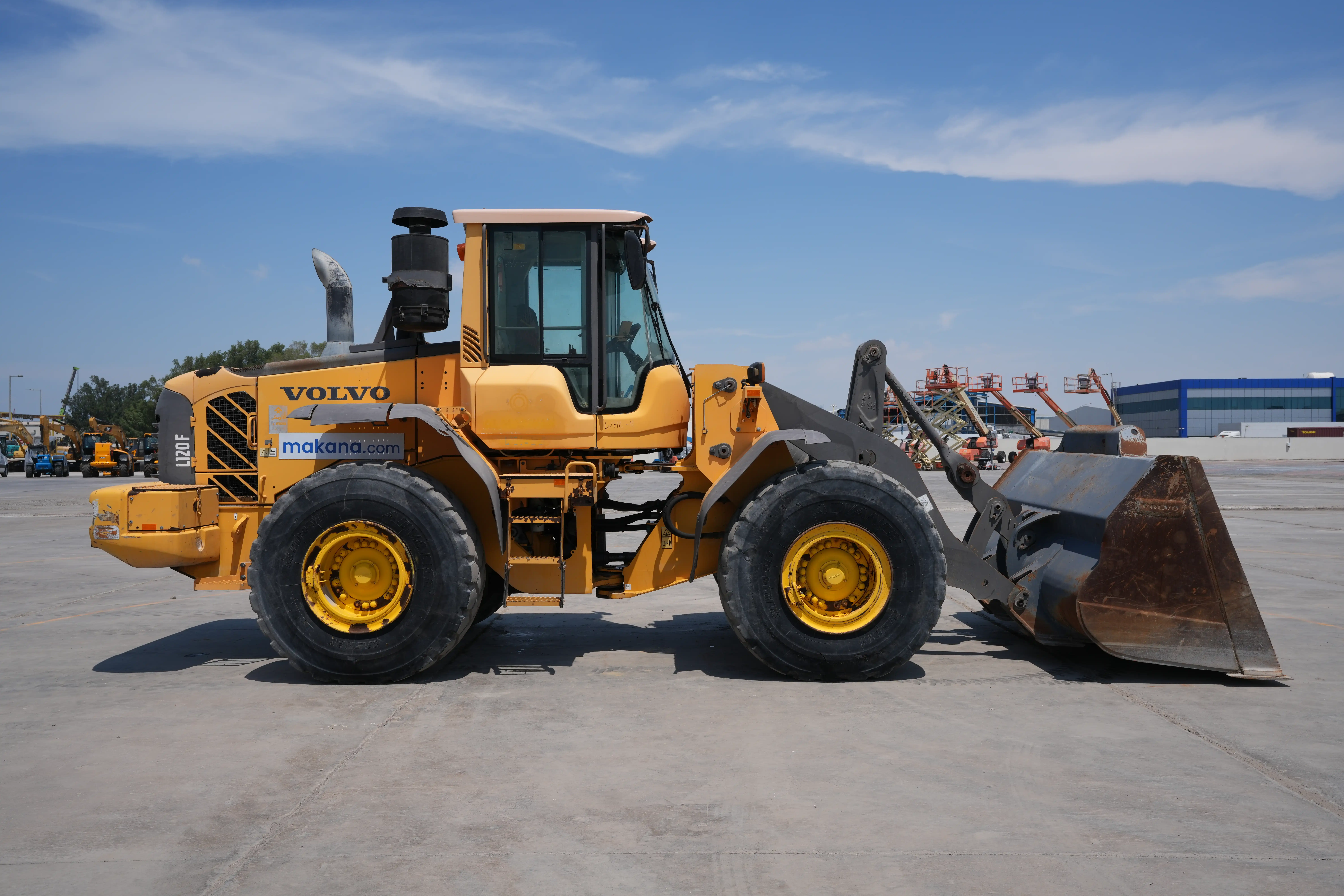 Product-Volvo L120F wheel loader-exterior