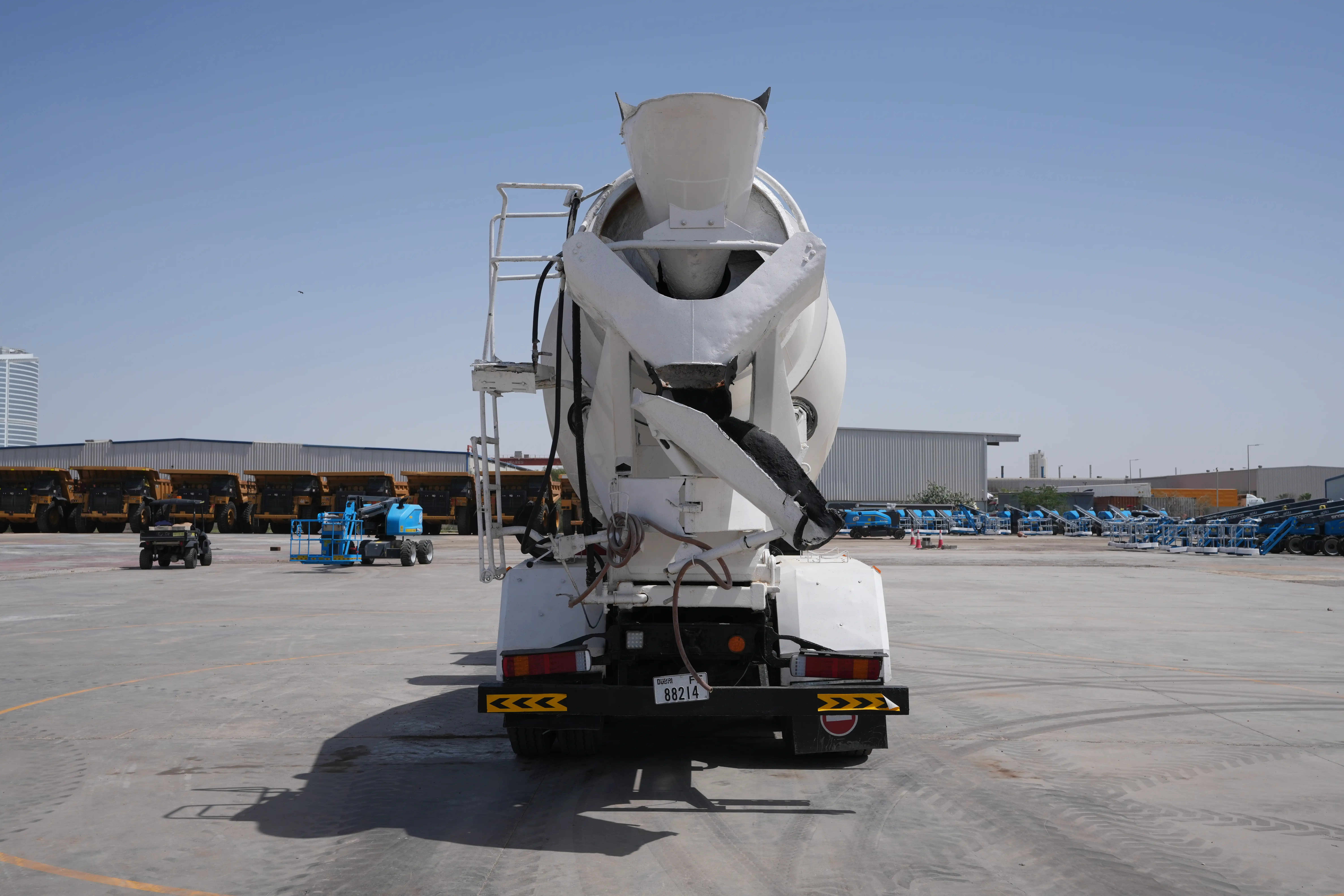 Product-Renault Kerax 330 6x4 concrete mixer truck-exterior