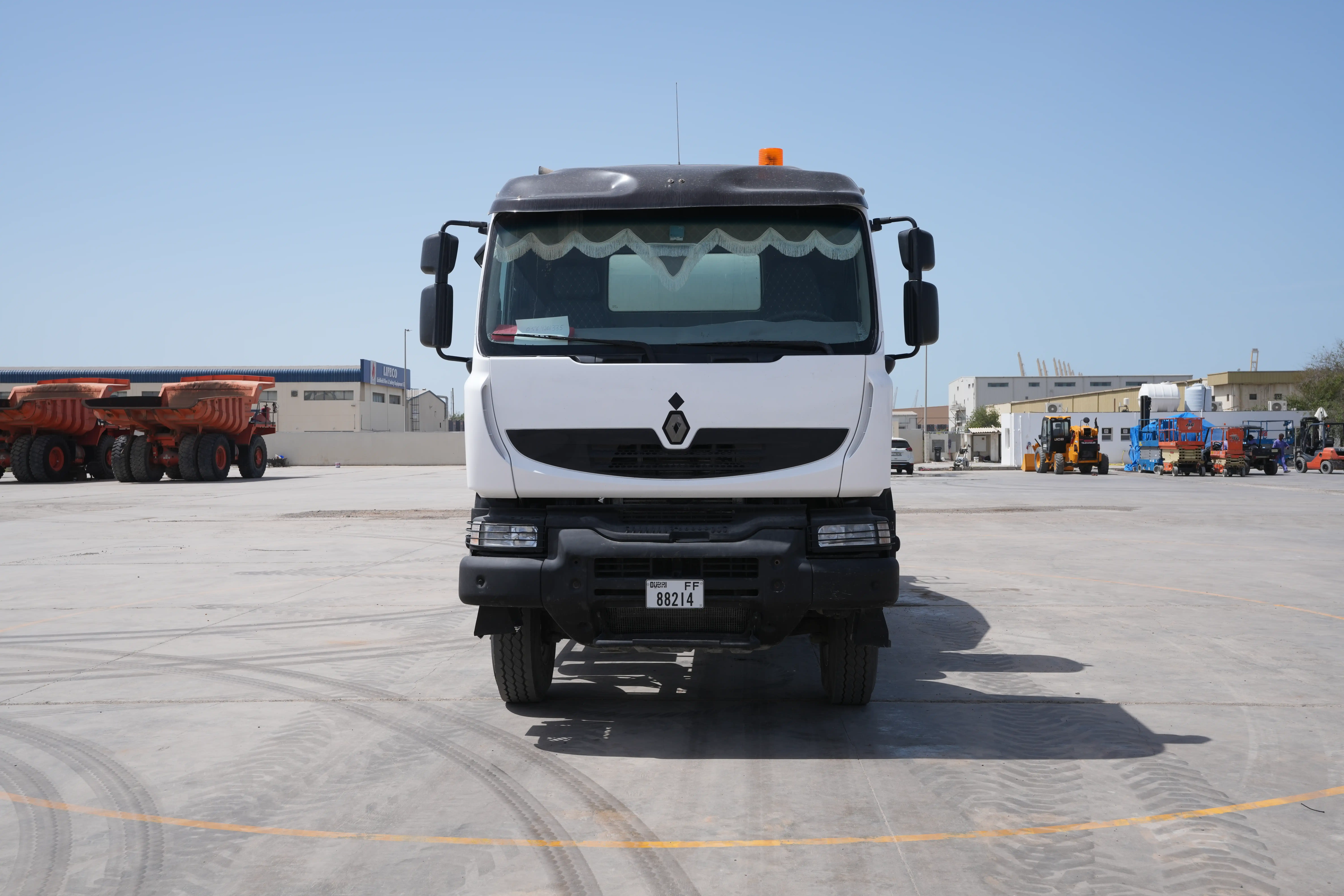Product-Renault Kerax 330 6x4 concrete mixer truck-exterior