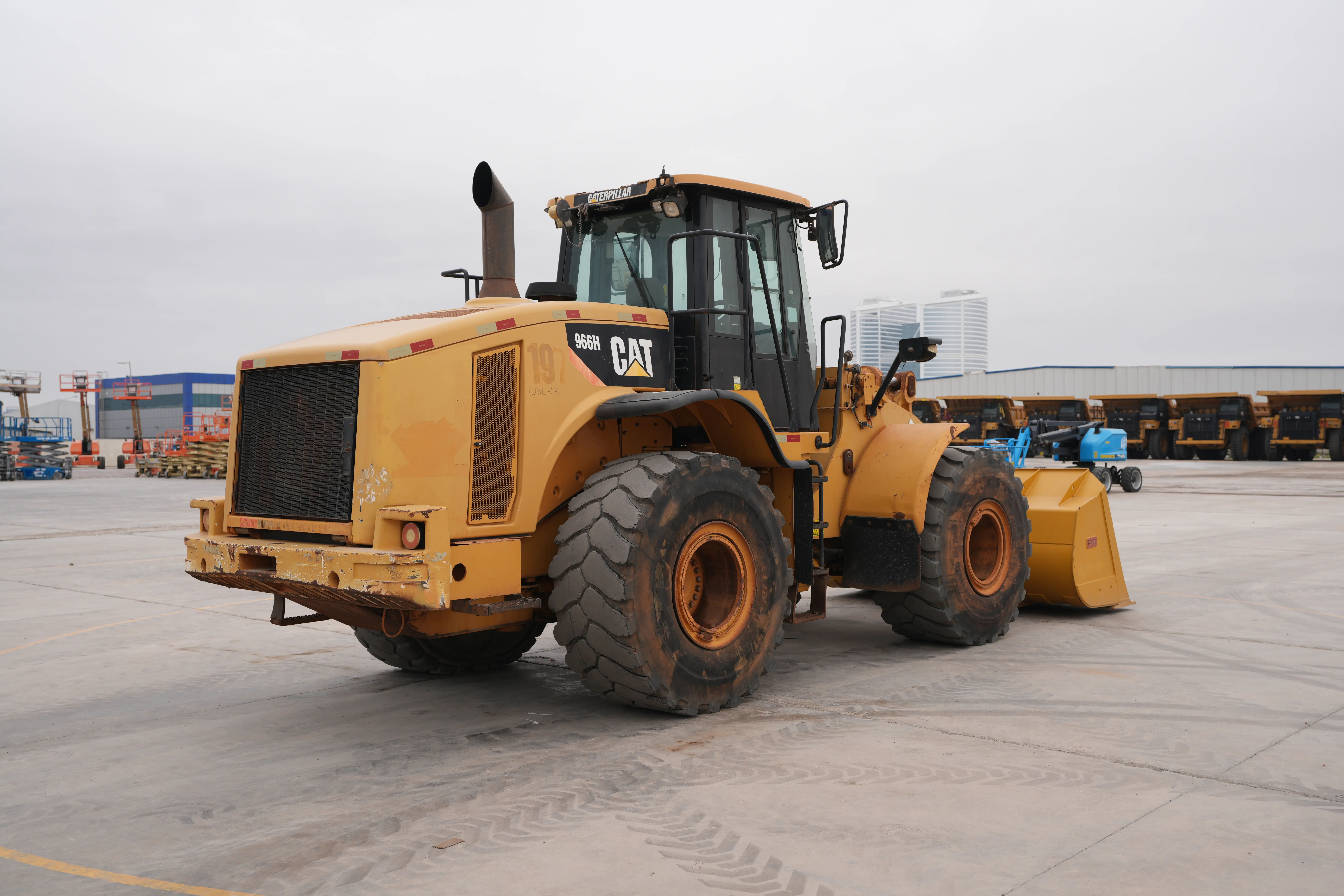 Product-Cat 966H wheel loader-exterior