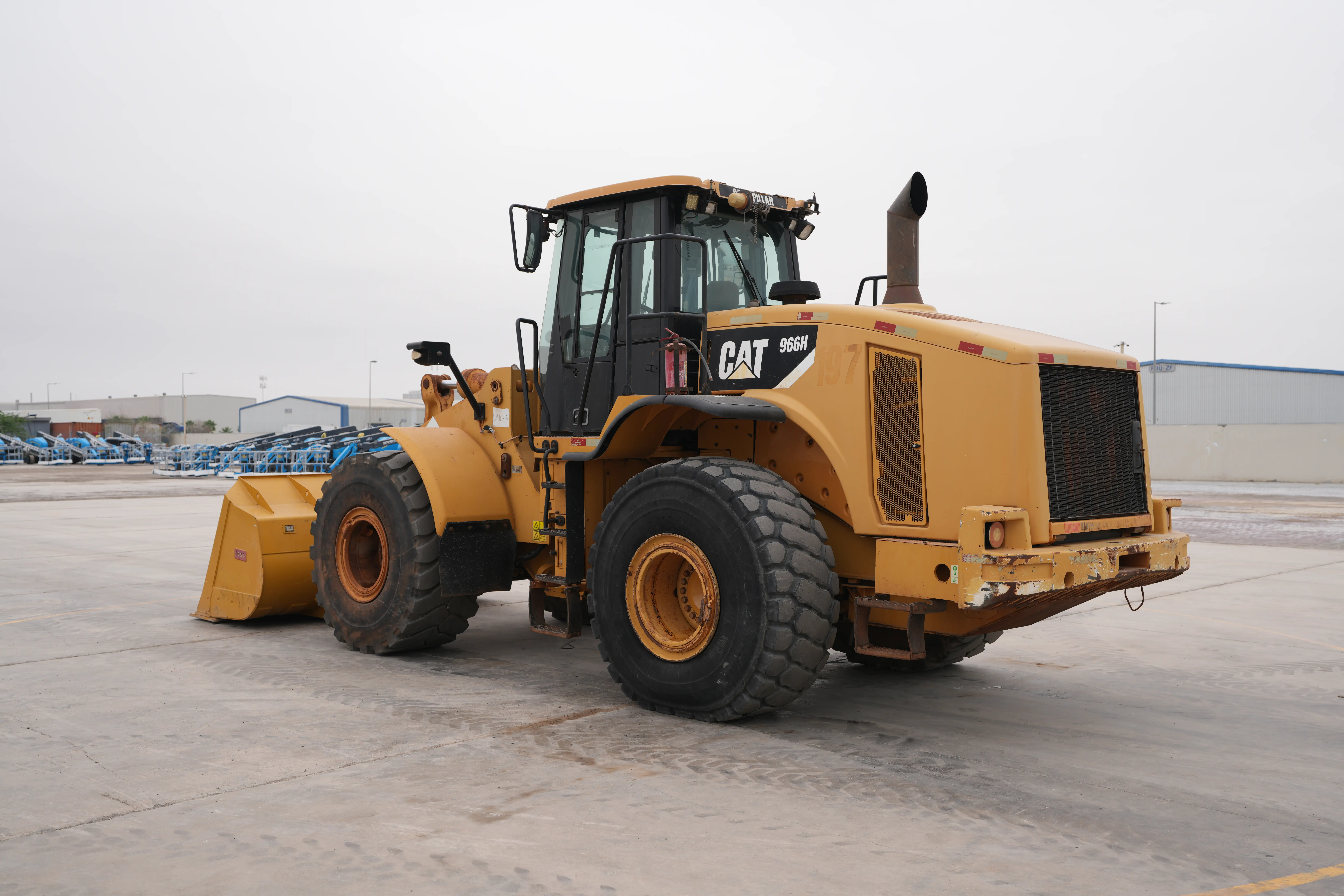 Product-Cat 966H wheel loader-exterior