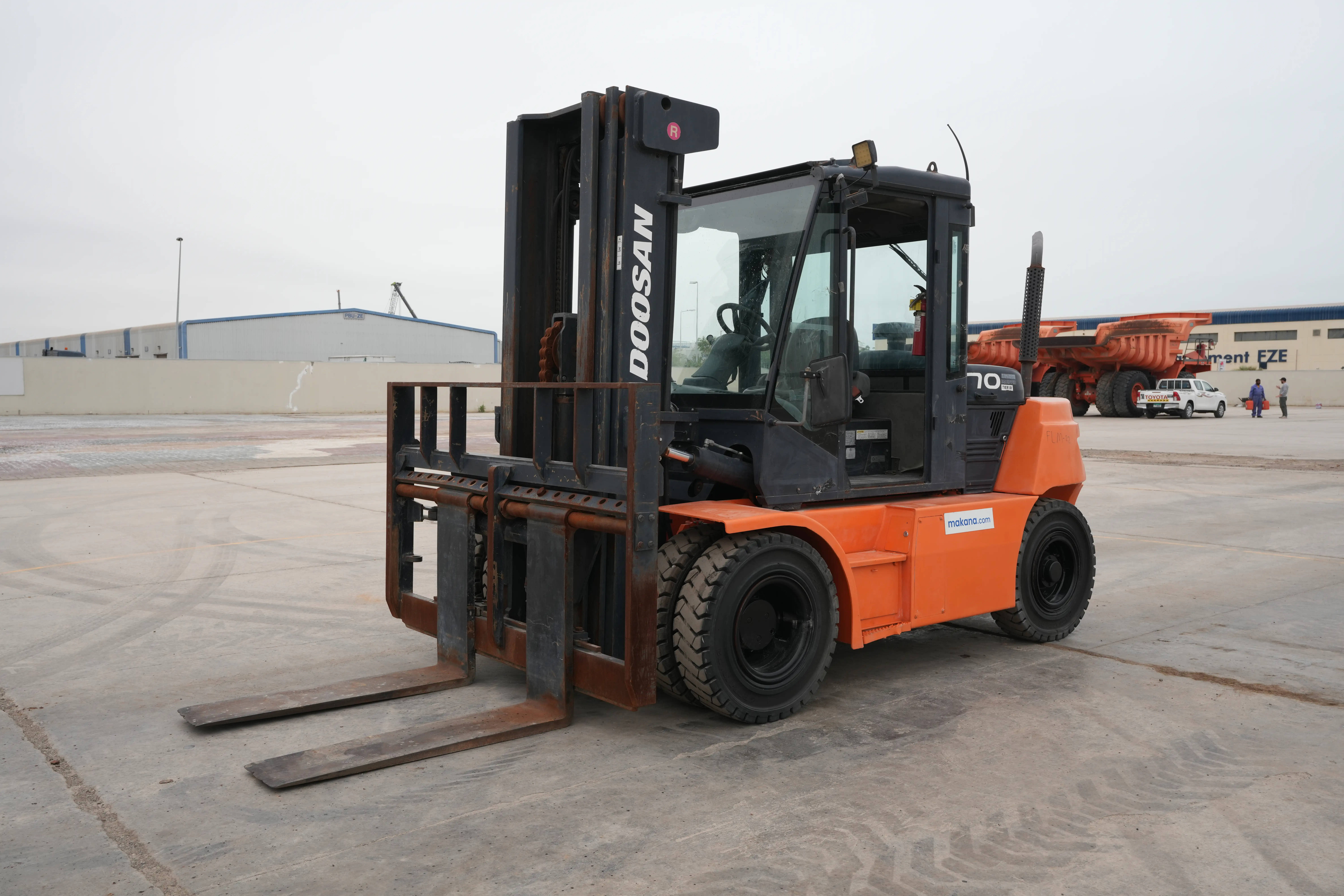 Product-Doosan D70S-7 forklift-exterior