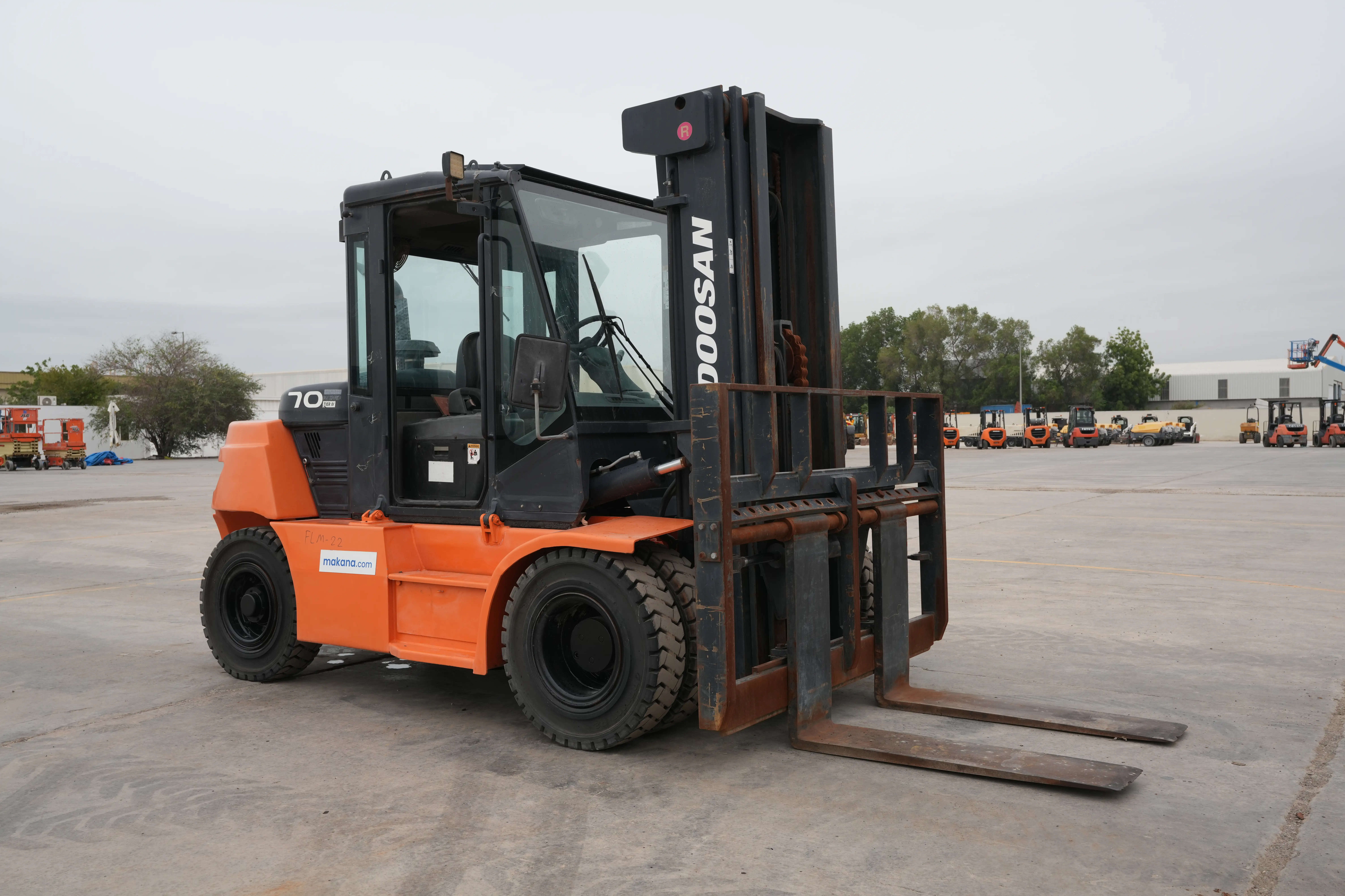 Product-Doosan D70S-7 forklift-exterior