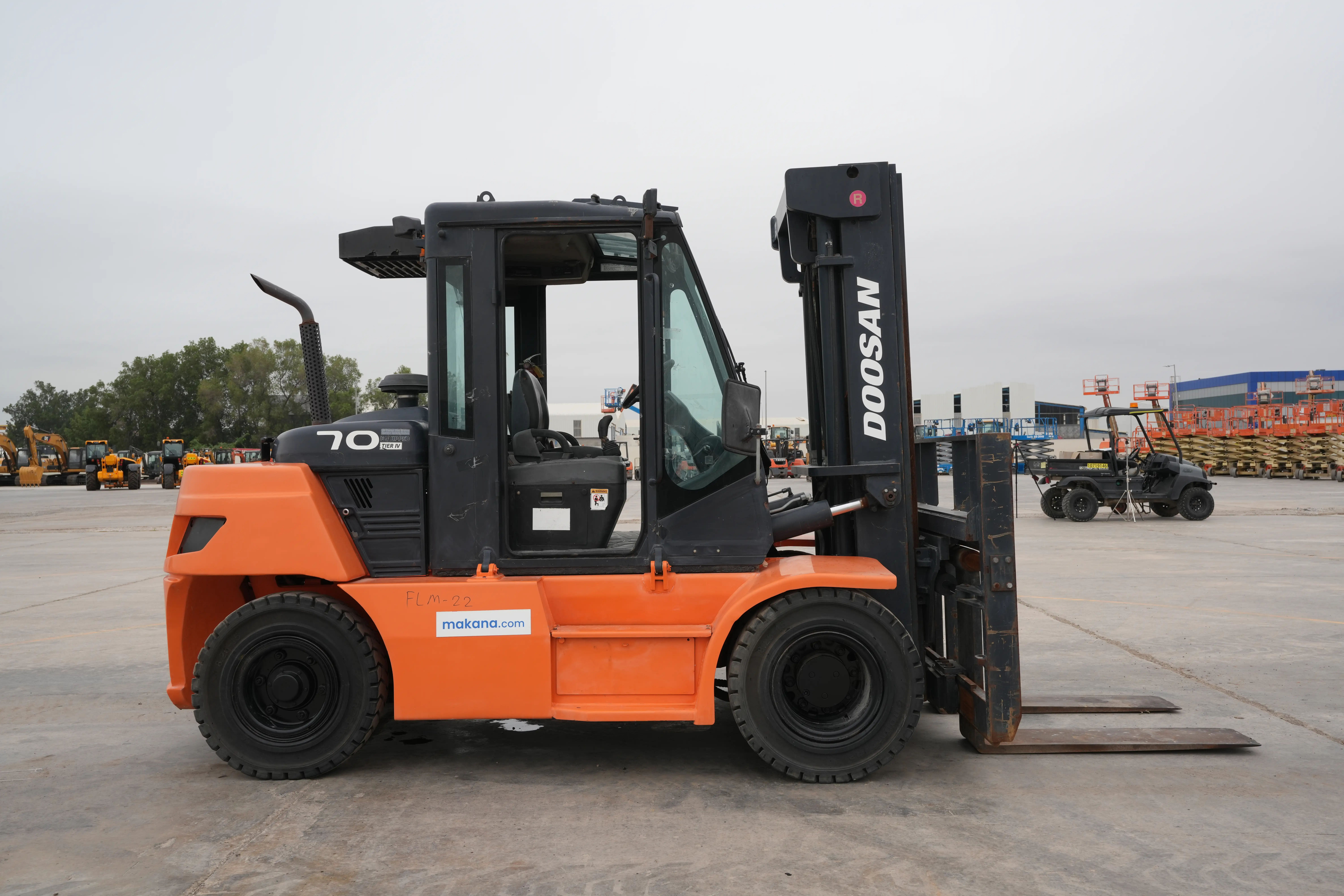 Product-Doosan D70S-7 forklift-exterior
