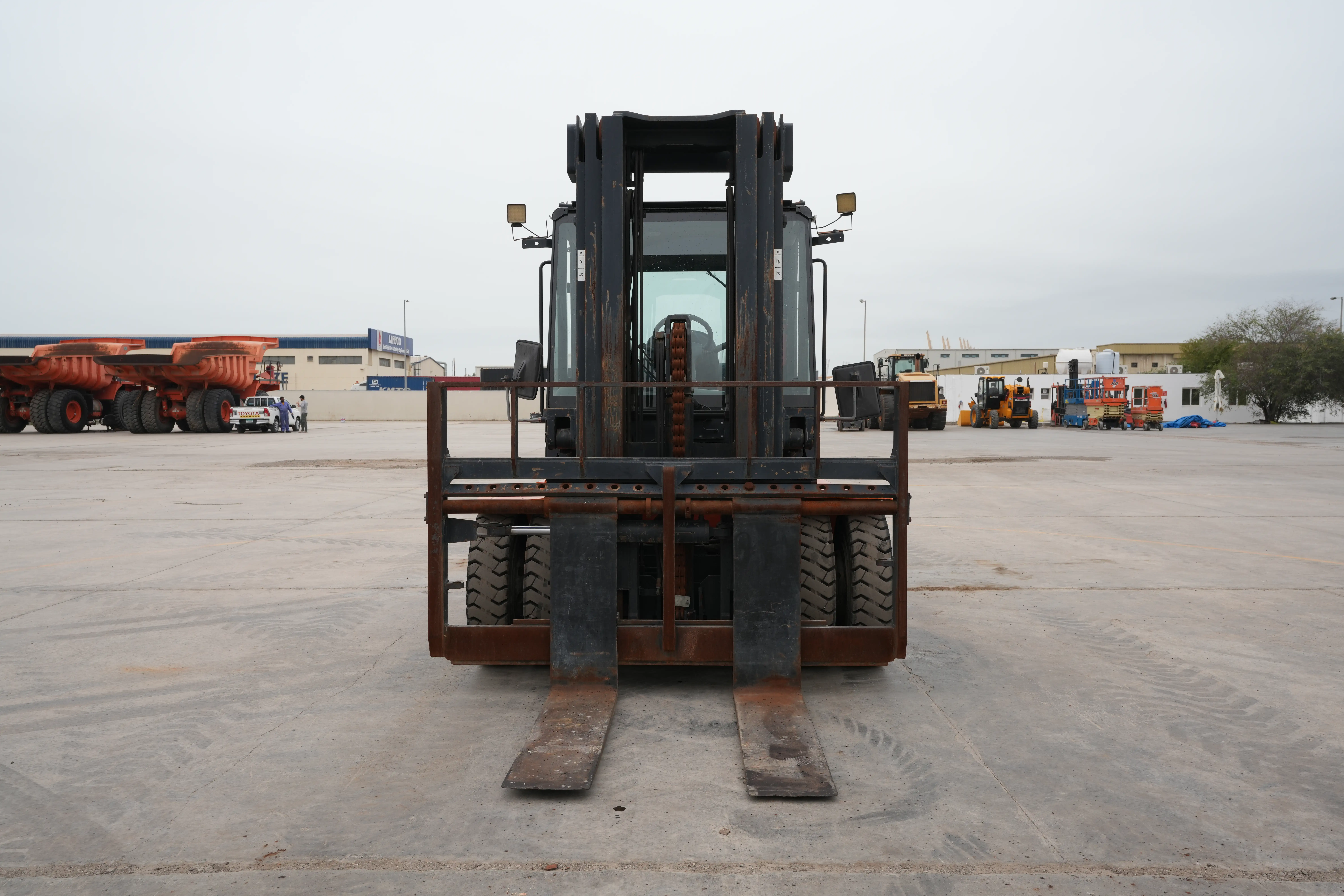 Product-Doosan D70S-7 forklift-exterior