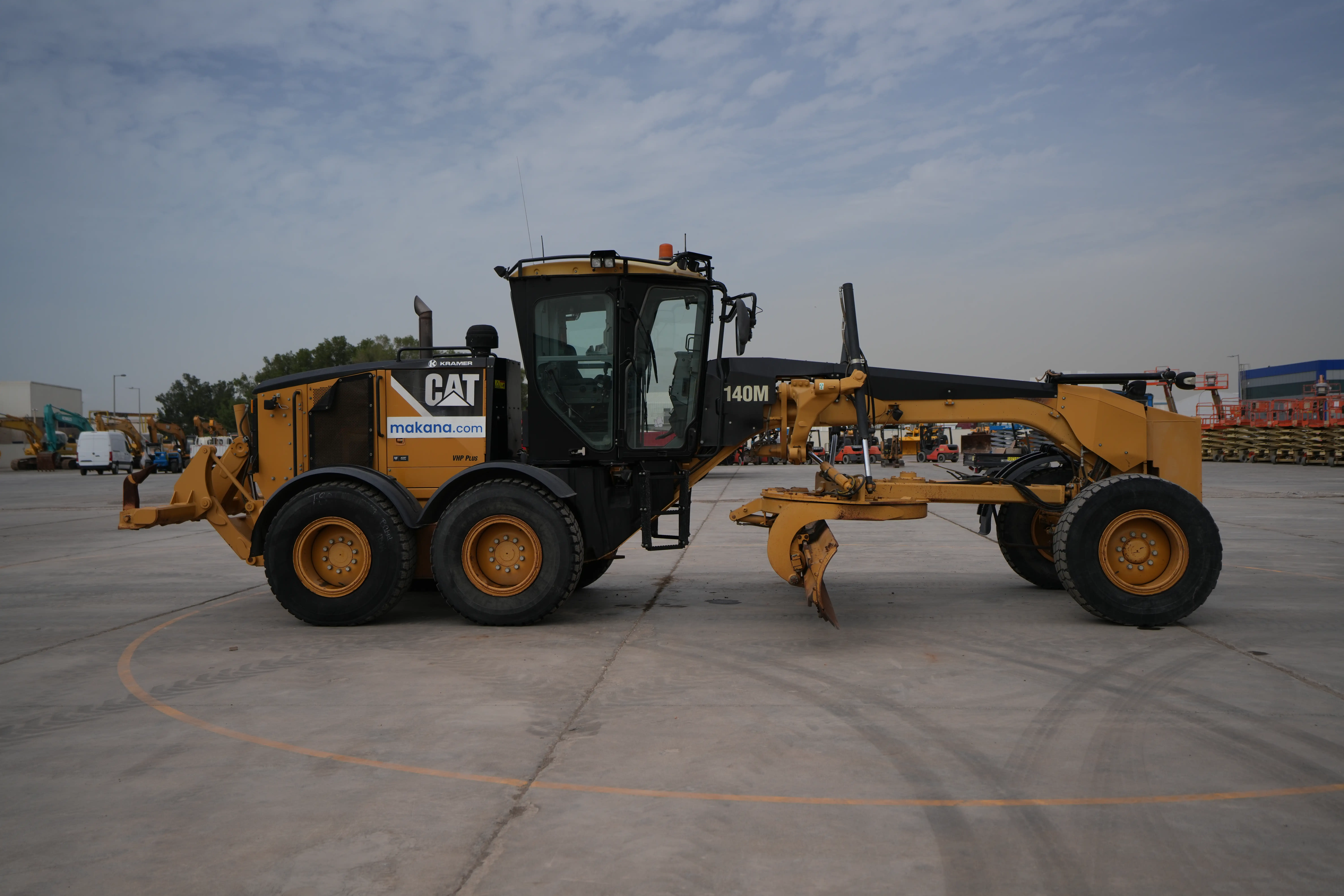 Product-Cat 140M VHP Plus motor grader-exterior