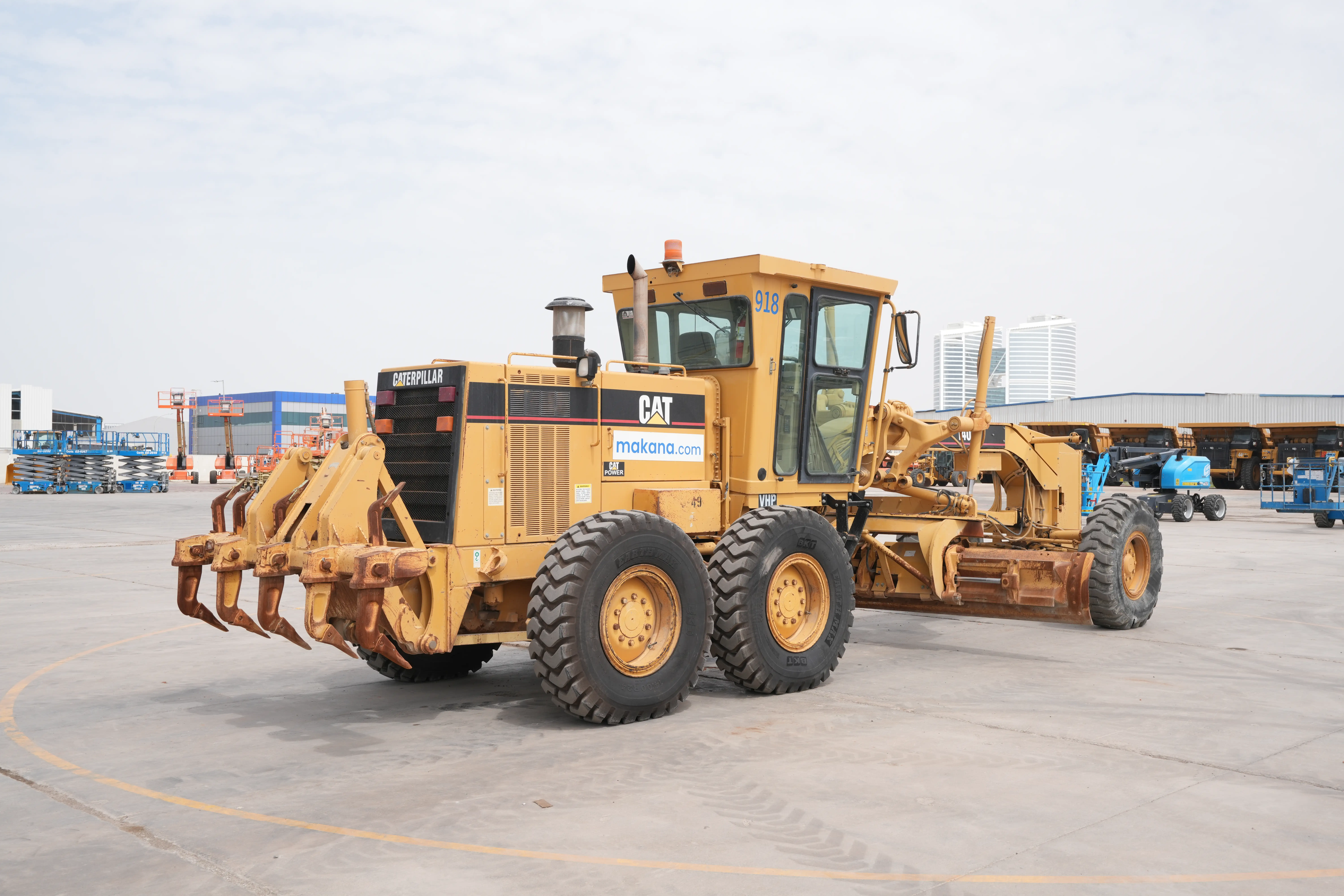 Product-Cat 140H motor grader-exterior