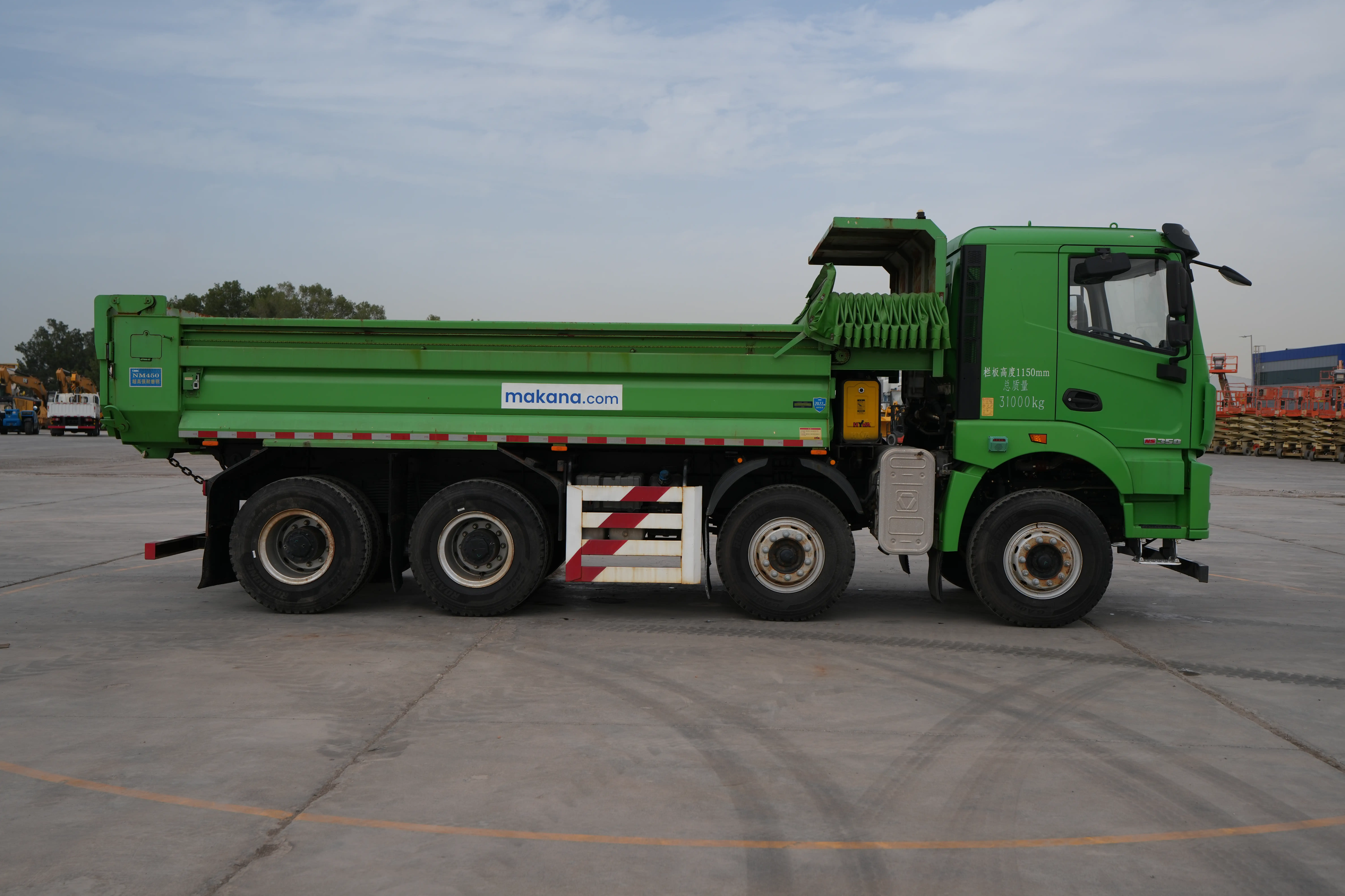 Product-XCMG Hanvan G5 8x4 tipper truck-exterior