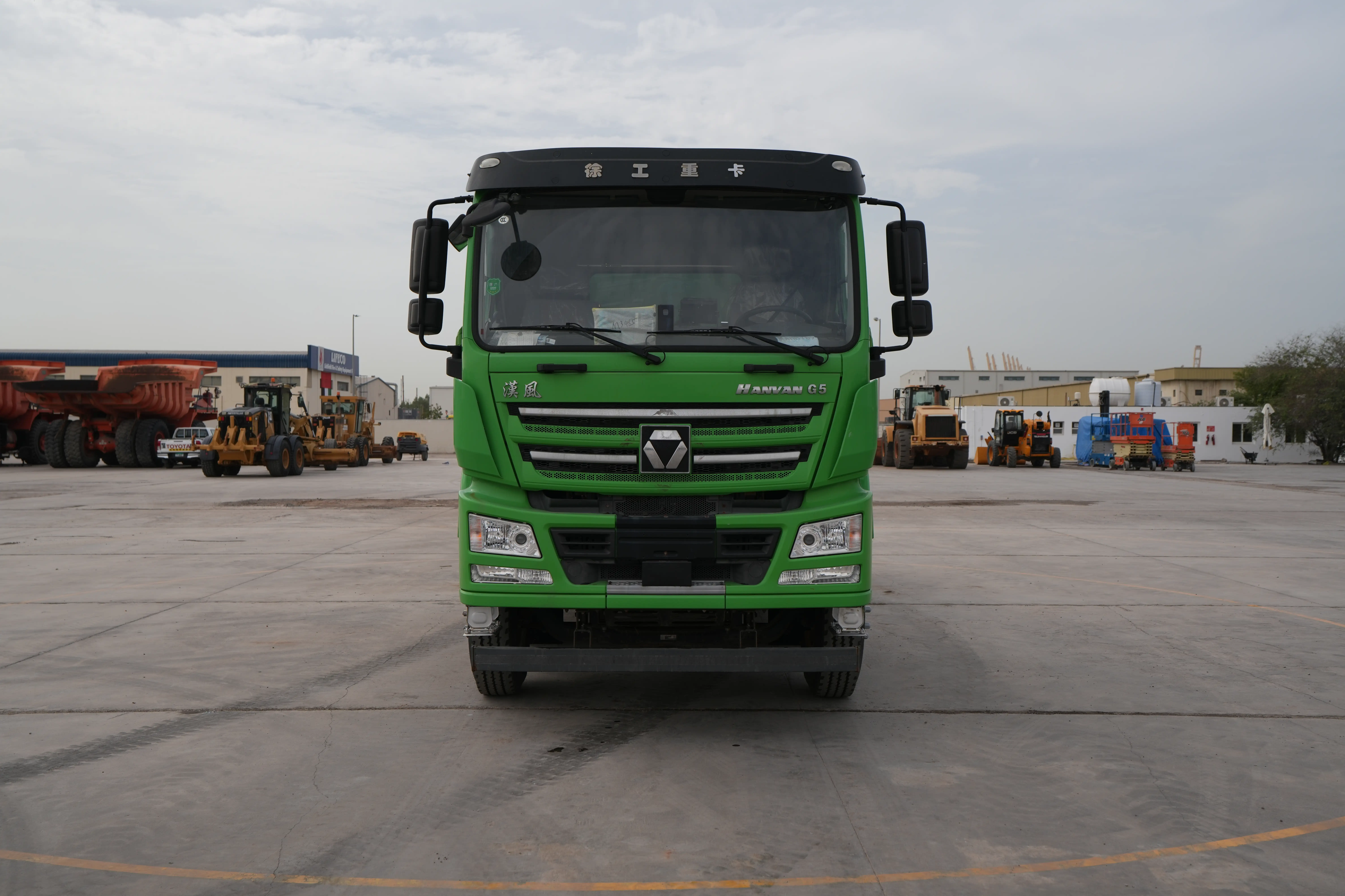 Product-XCMG Hanvan G5 8x4 tipper truck-exterior