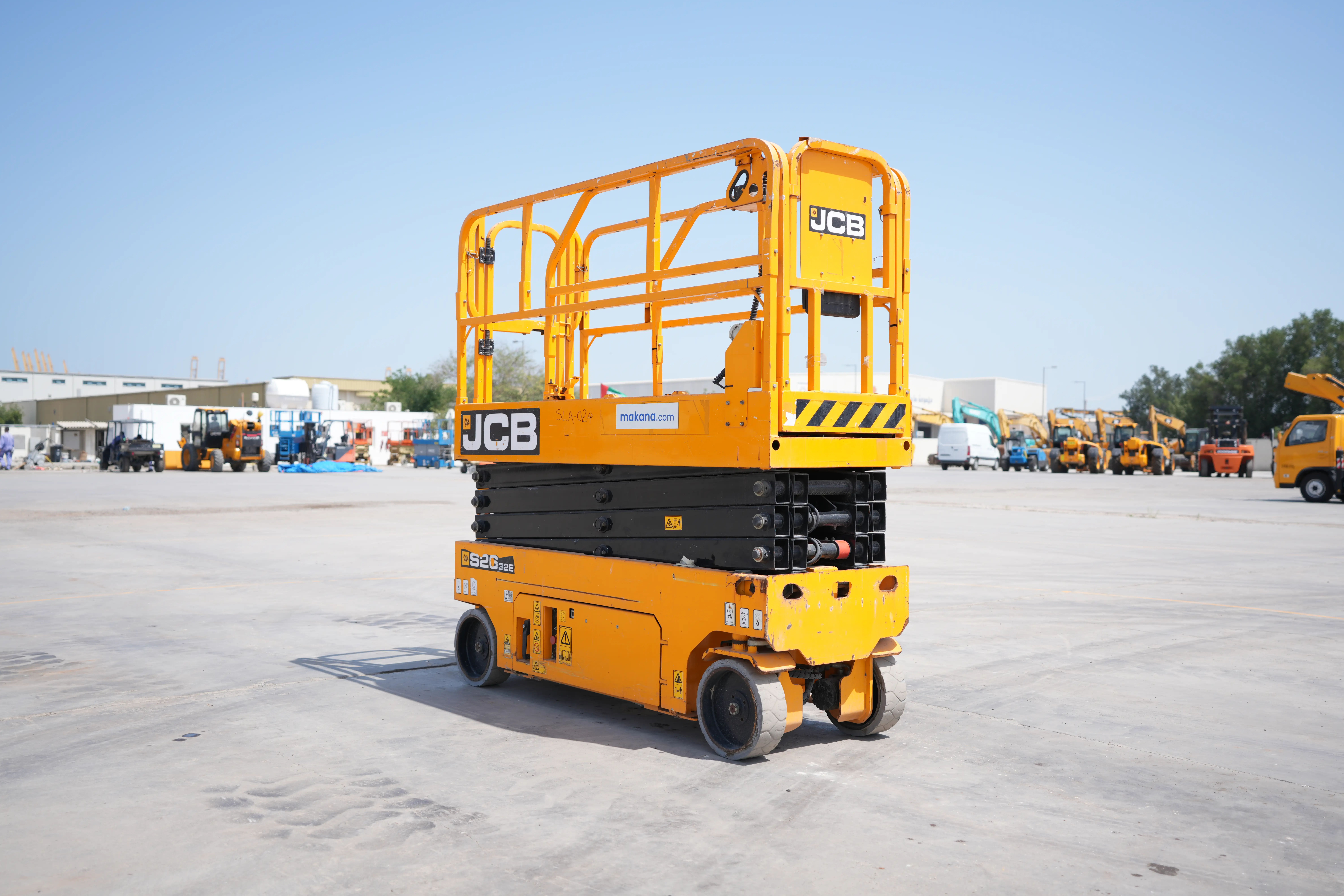 Product-JCB S2632E electric scissor lift-exterior