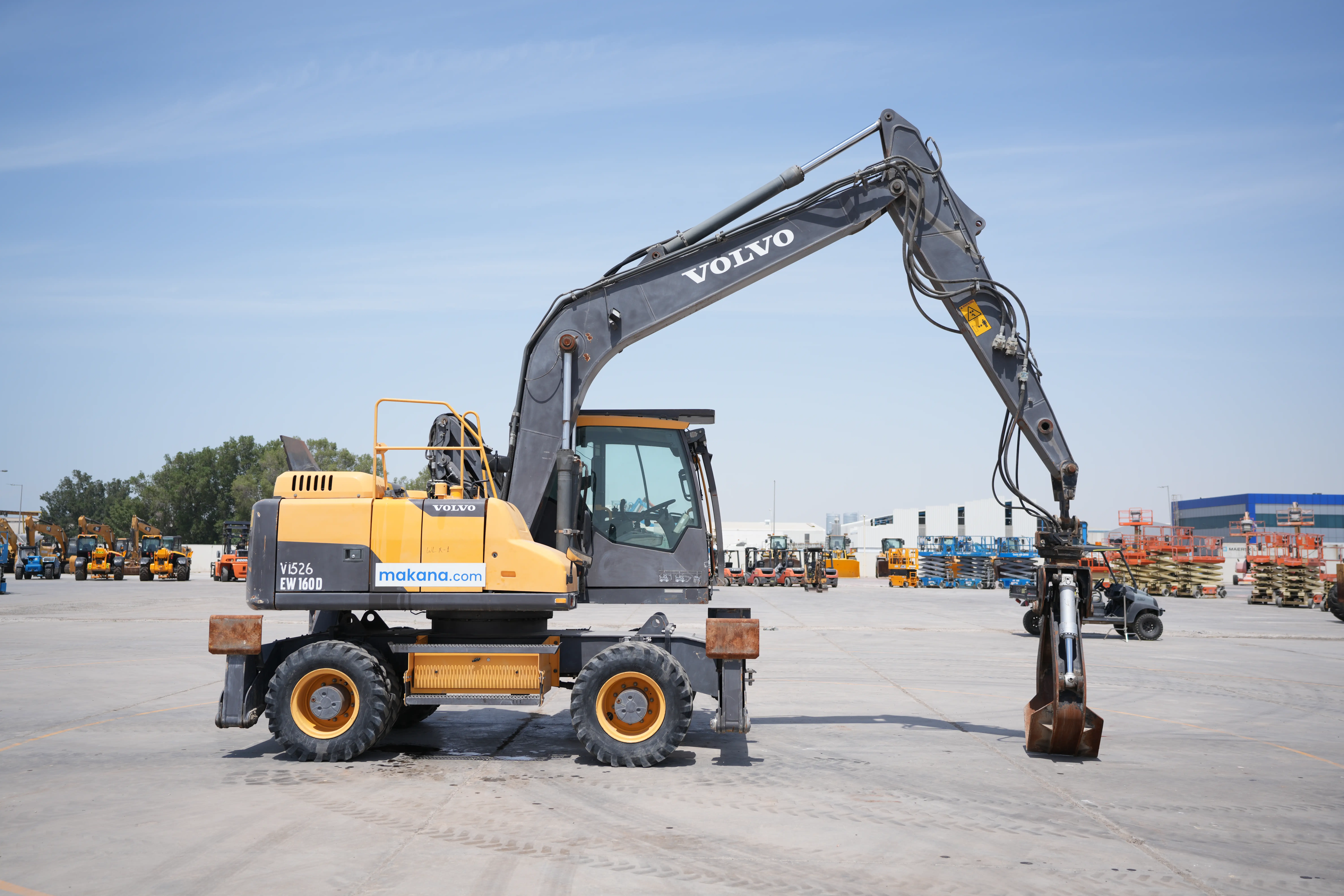 Product-Volvo EW160D wheel excavator with grab-exterior