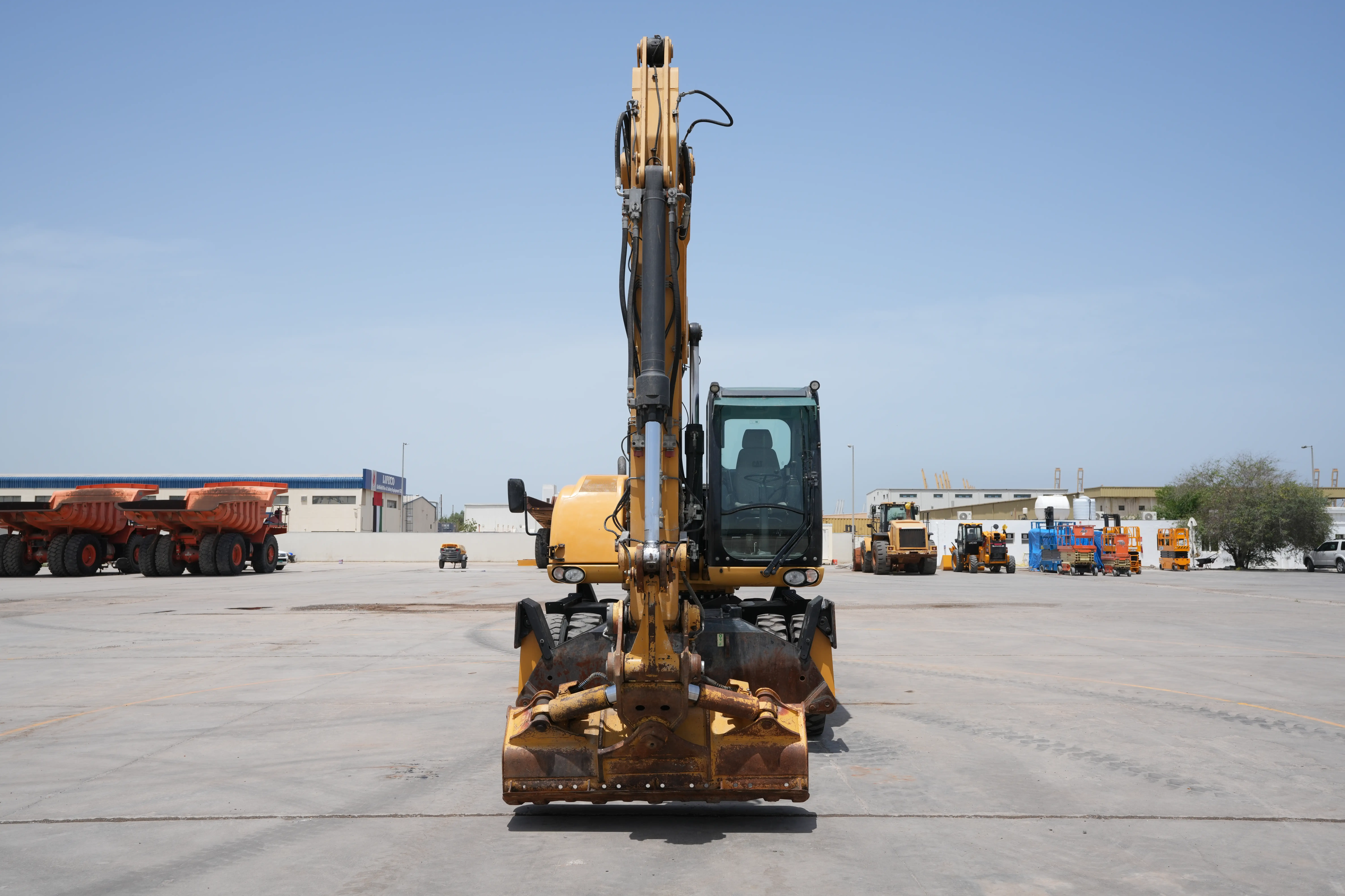 Product-Cat M318D wheel excavator-exterior