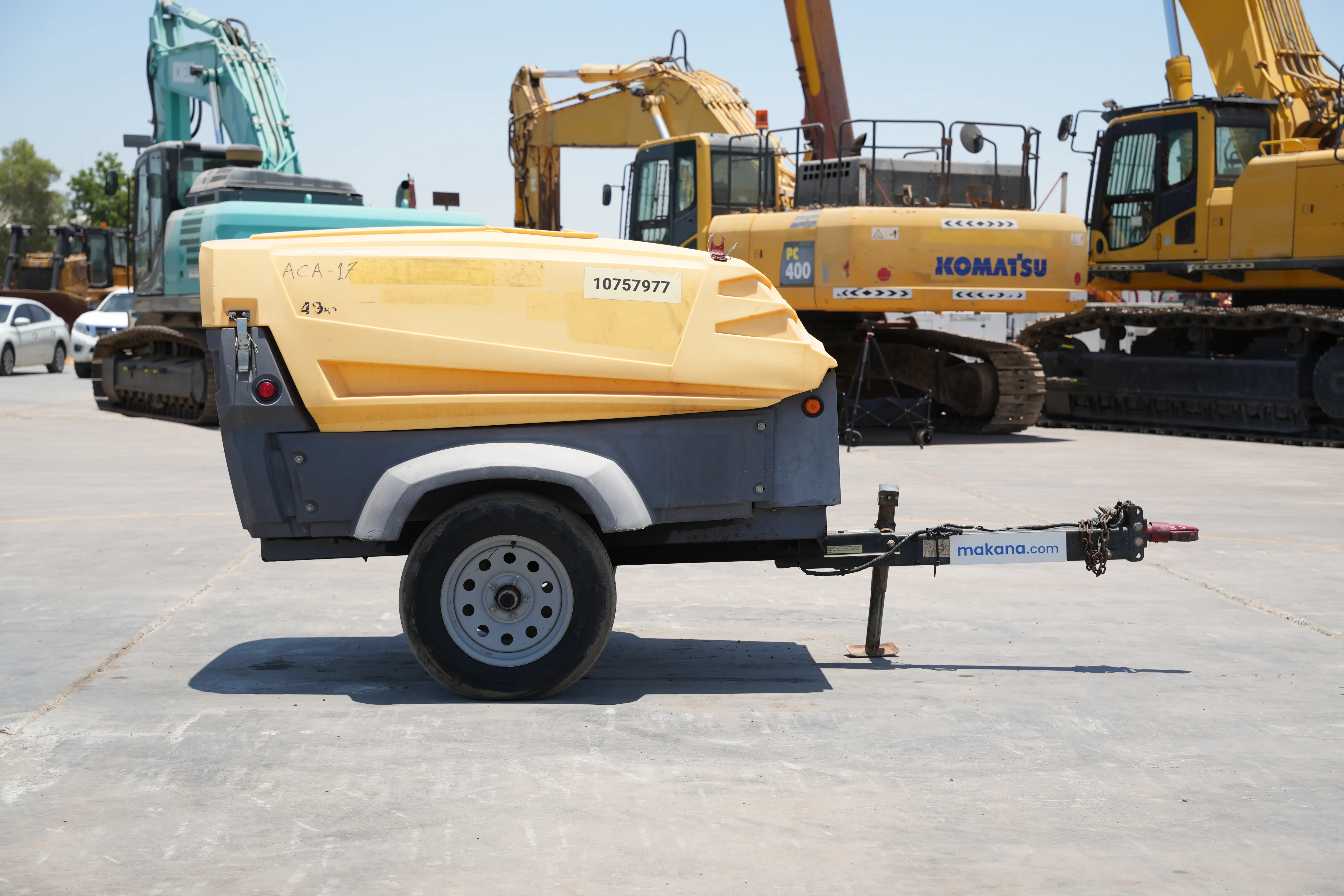 Product-Atlas Copco XAS 185 air compressor-exterior