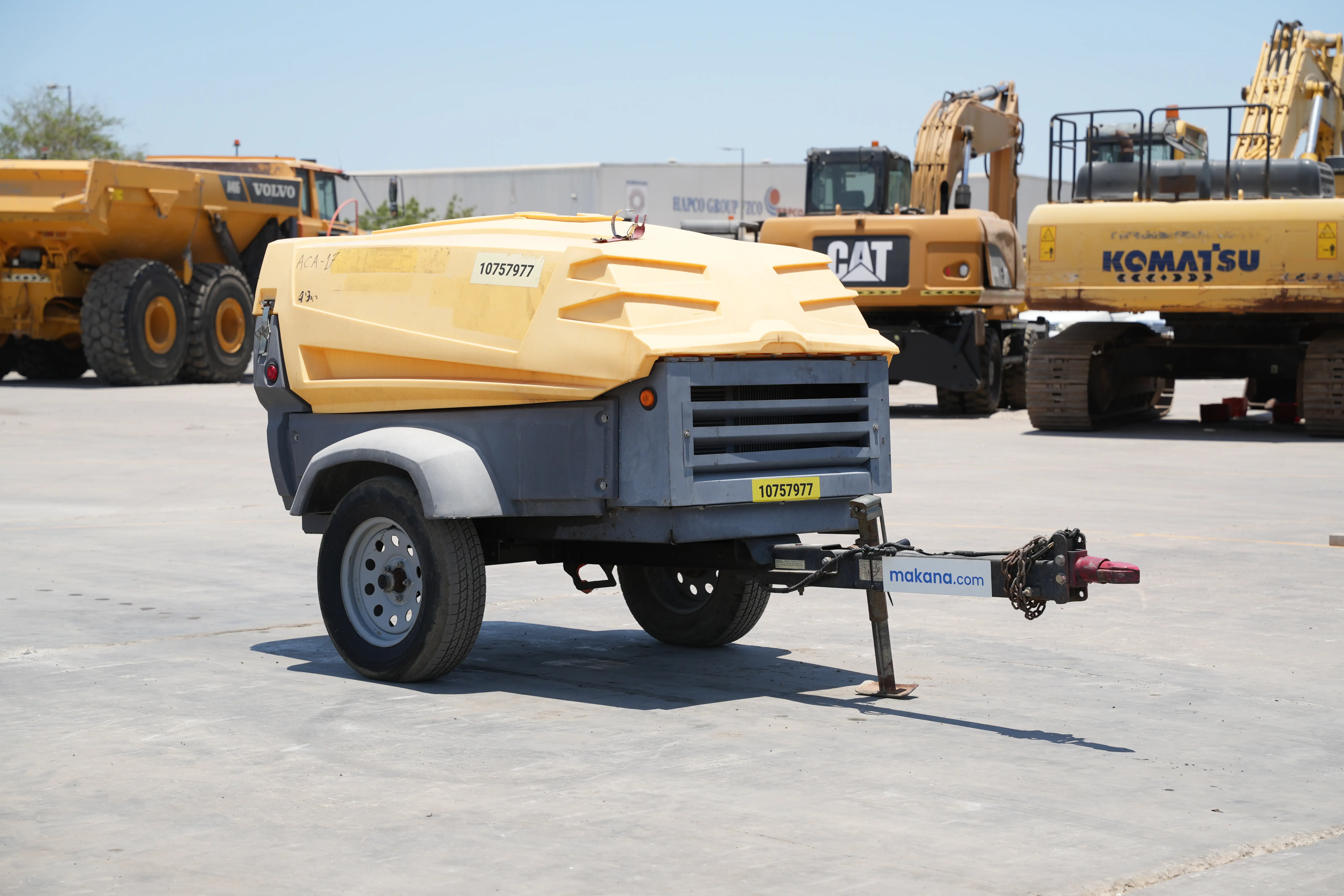 Product-Atlas Copco XAS 185 air compressor-exterior