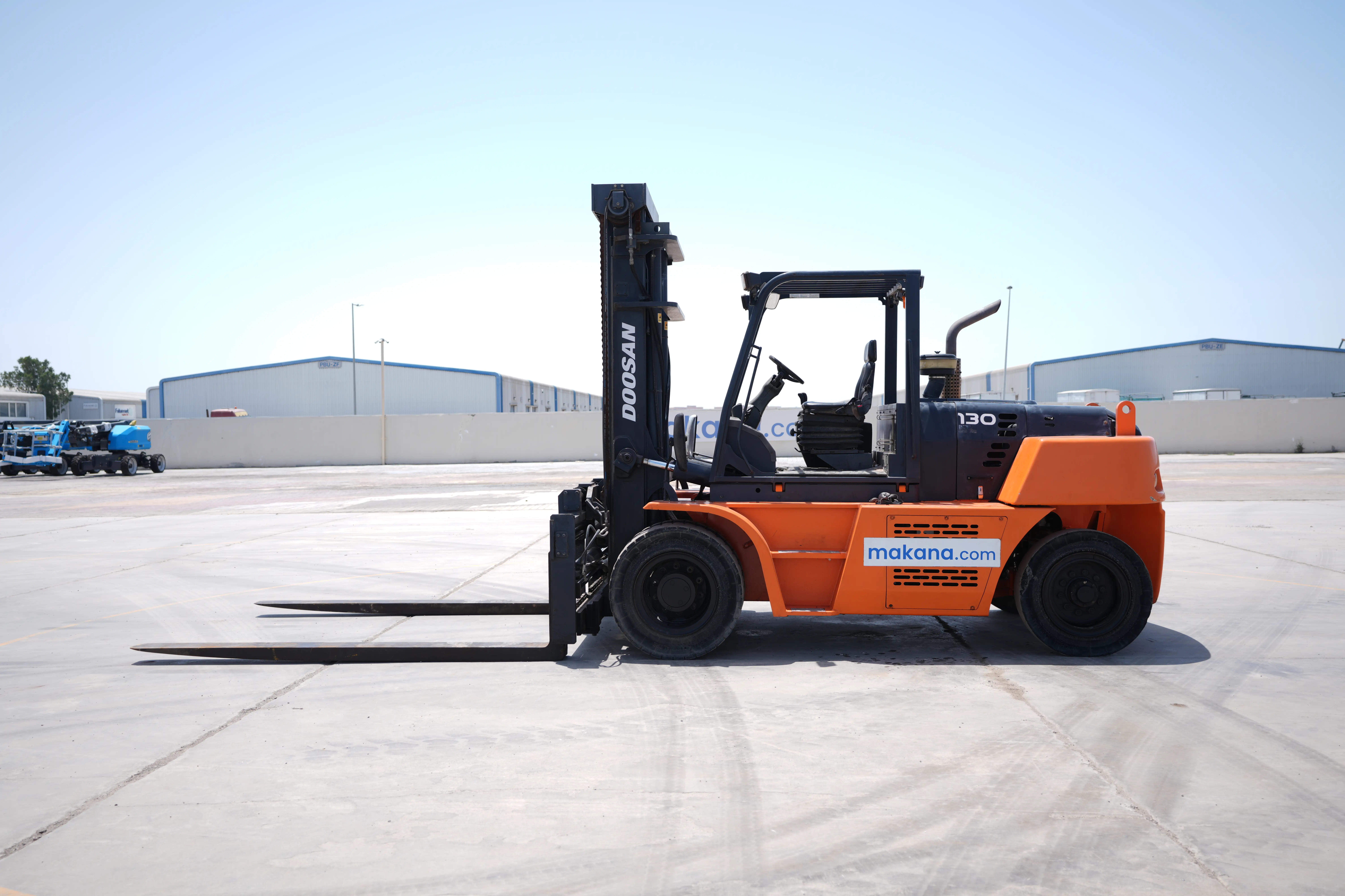 Product-Doosan D130S-5 diesel forklift-exterior