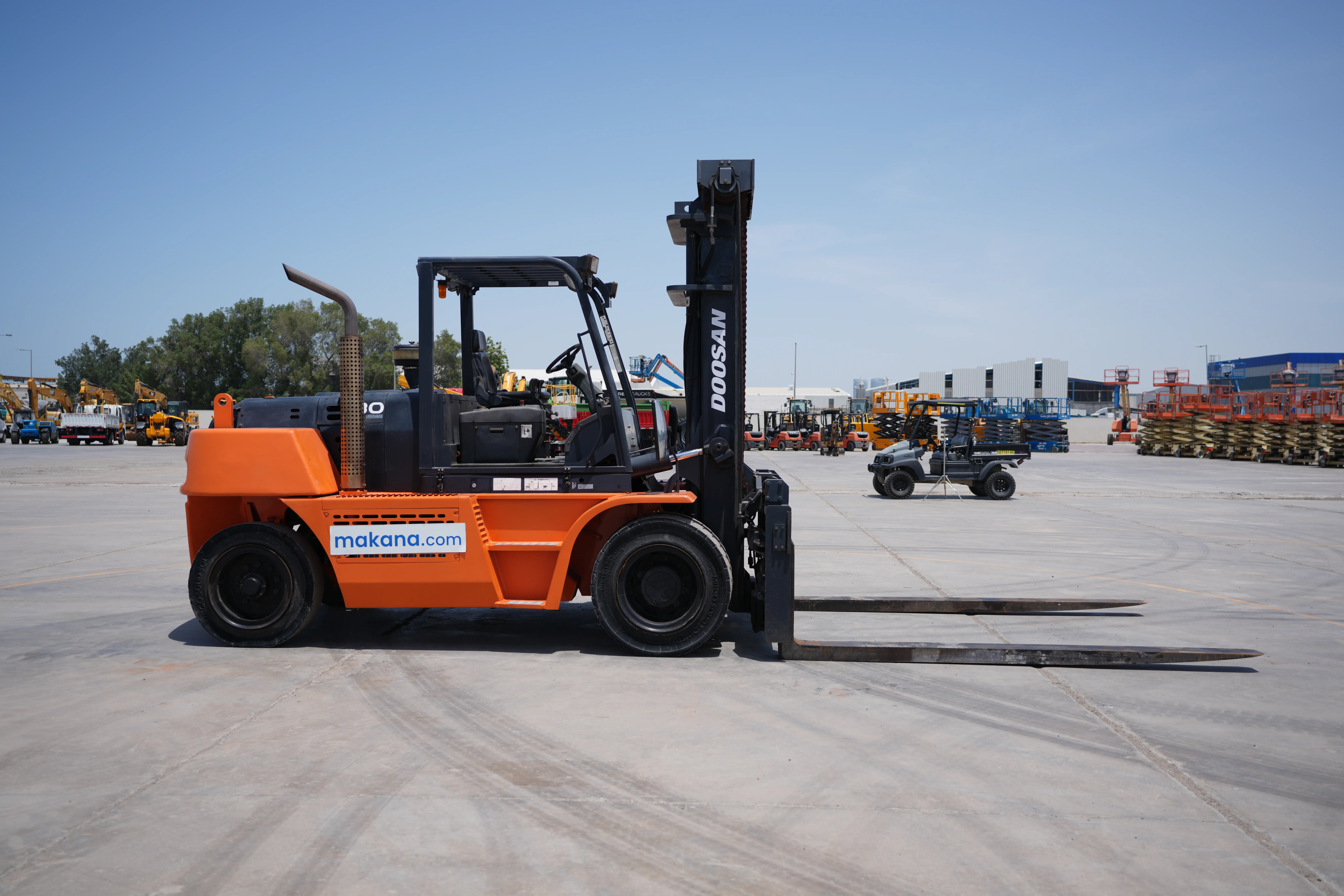 Product-Doosan D130S-5 diesel forklift-exterior