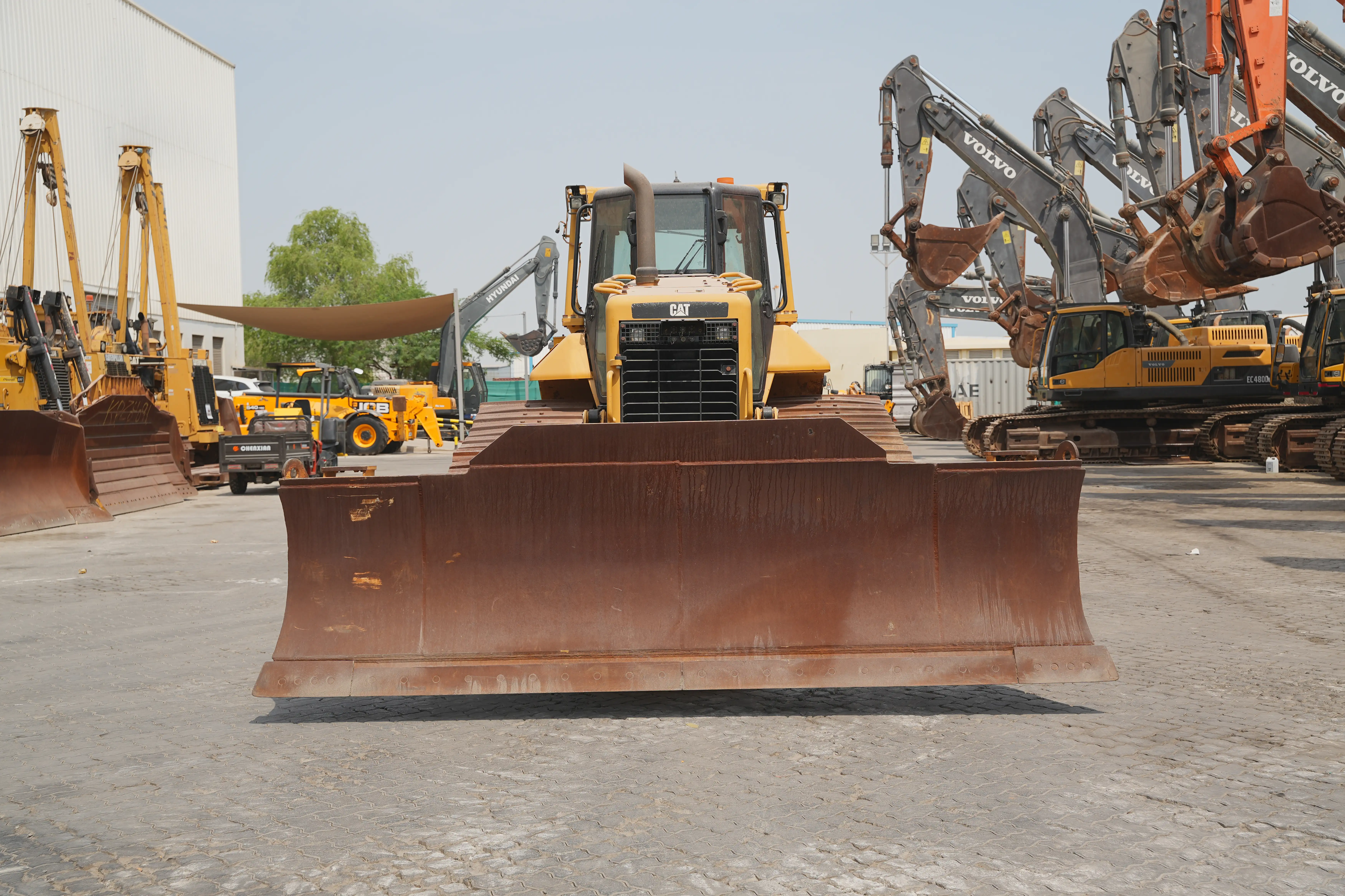 Product-بلدوزر-بجنزير-كاتربيلر-D6N-LGP-exterior