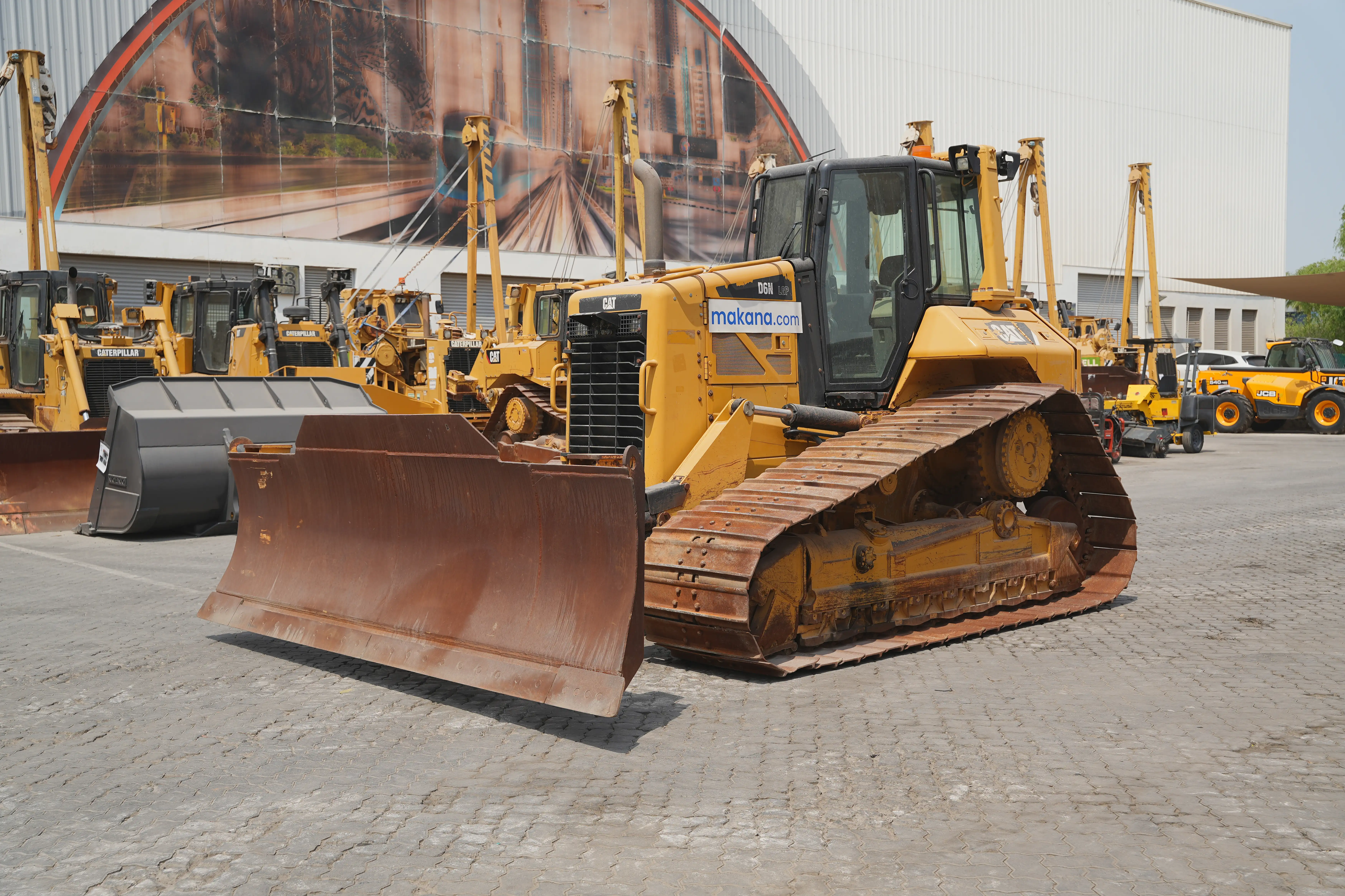 Product-بلدوزر-بجنزير-كاتربيلر-D6N-LGP-exterior