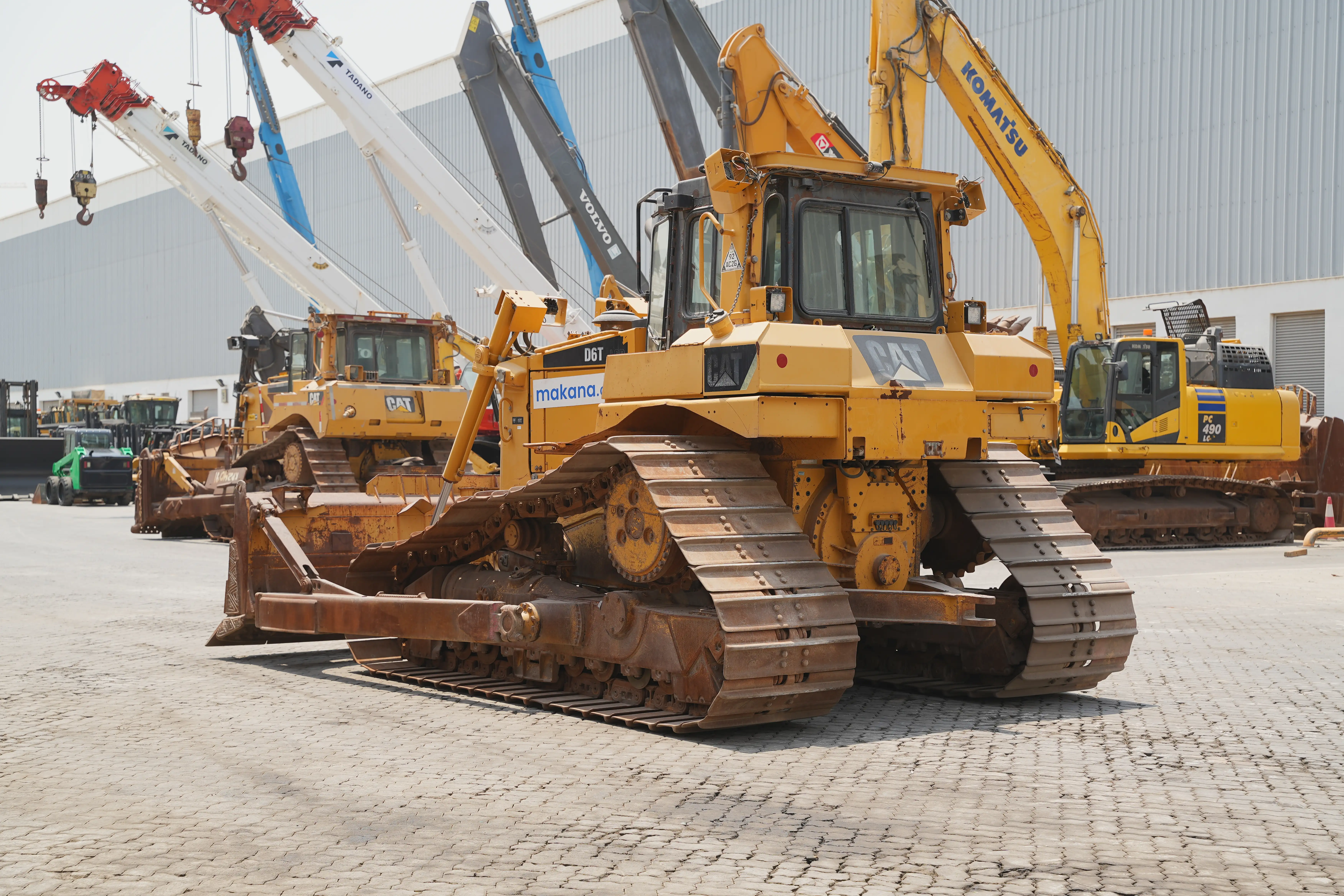 Product-بلدوزر-بجنزير-كاتربيلر-D6T-LGP-exterior