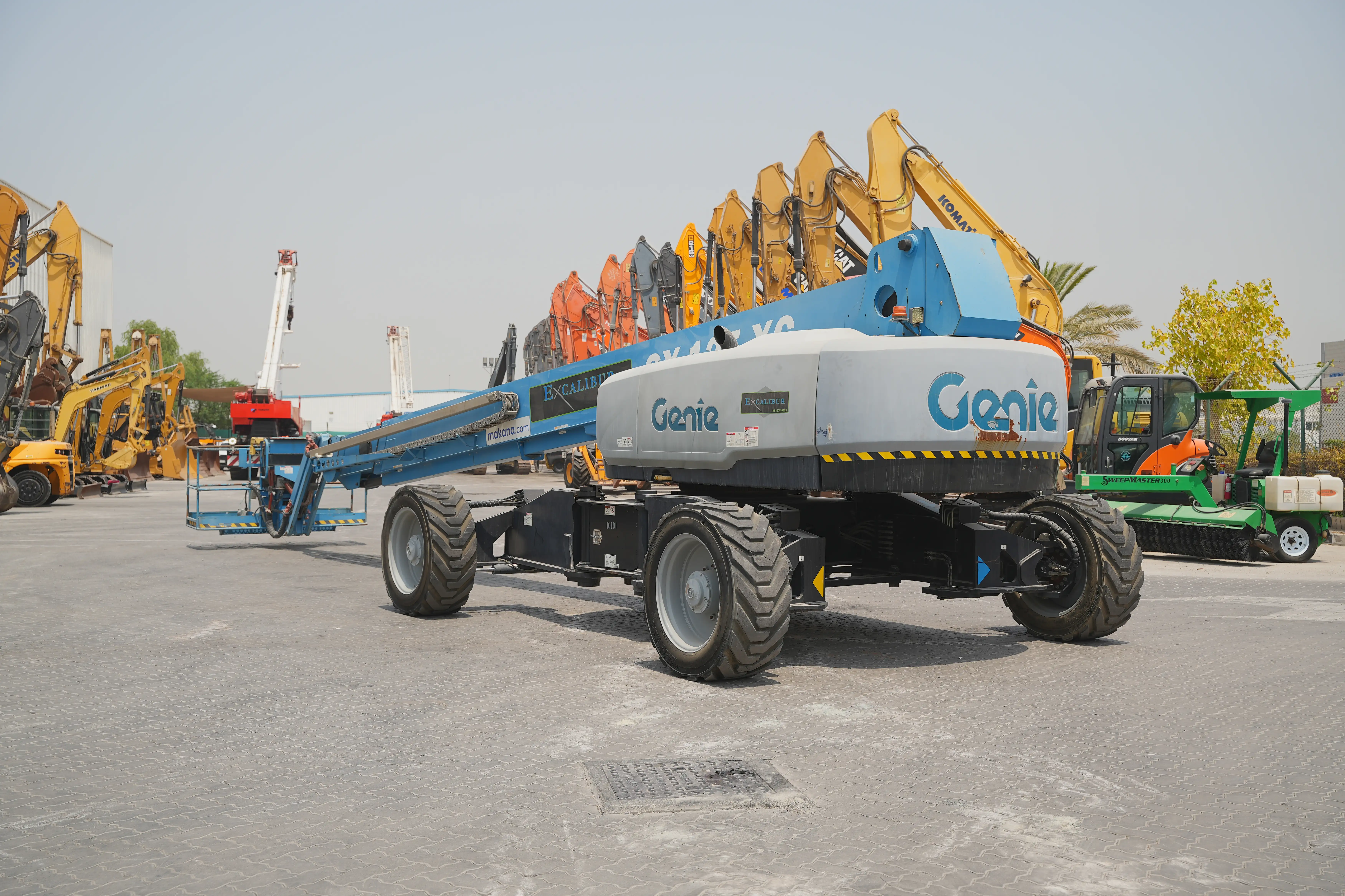 Product-رافعة-ذراع-تلسكوبية-ديزل-جيني-SX-125-XC-exterior