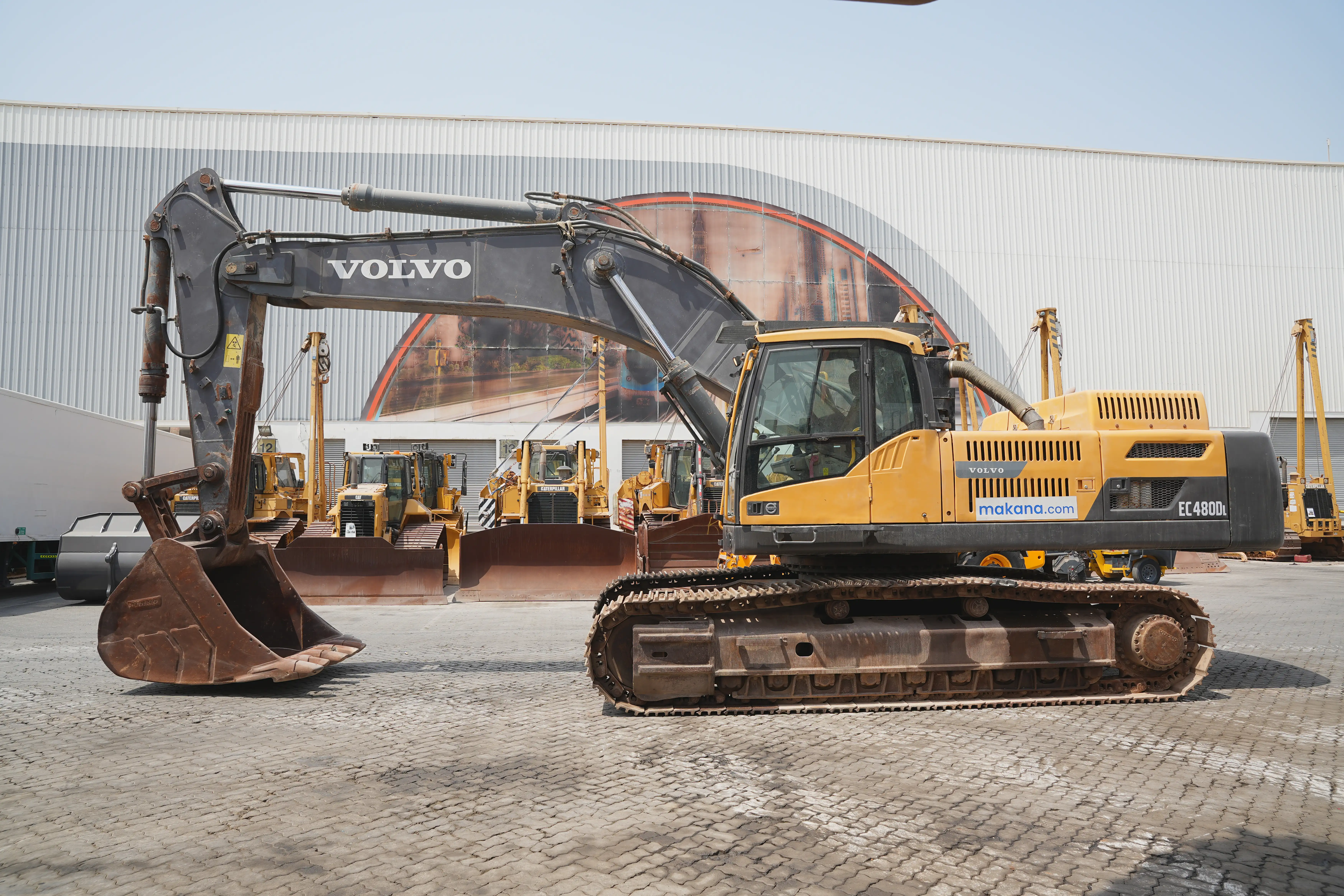 Product-Volvo-EC480DL-large-excavator-exterior
