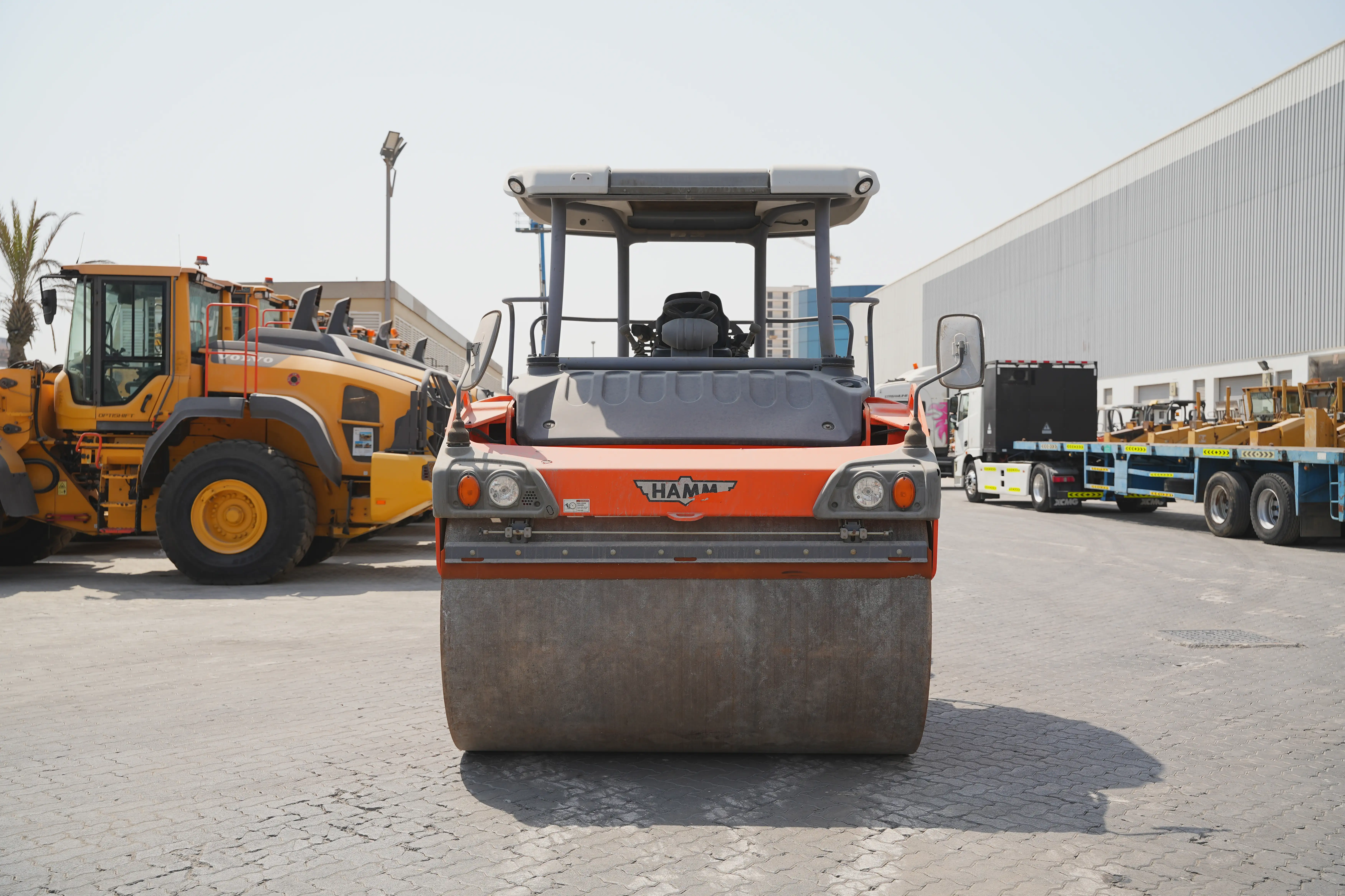 Product-Hamm-HD+-140-VV-tandem-roller-exterior