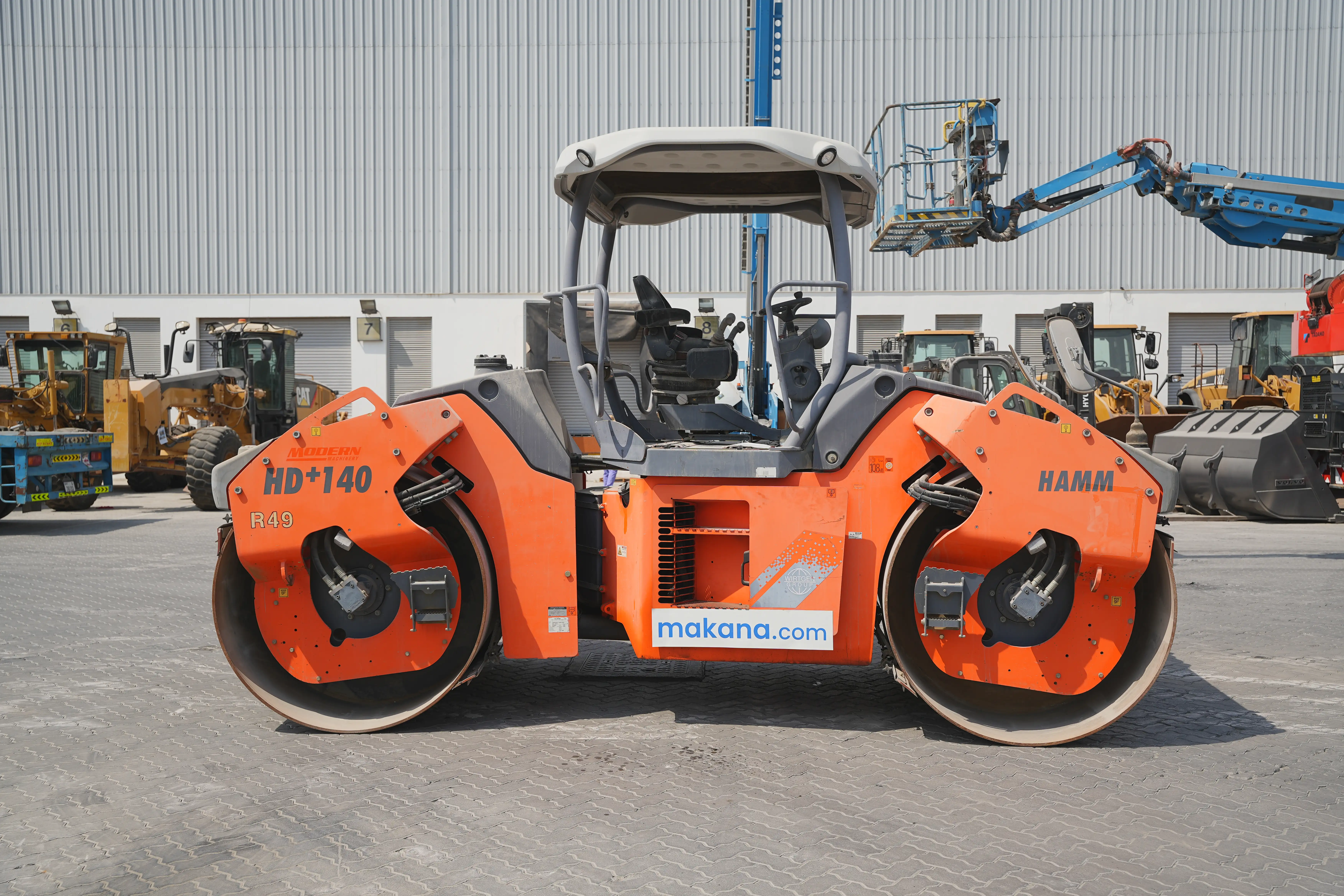 Product-Hamm-HD+-140-VV-tandem-roller-exterior