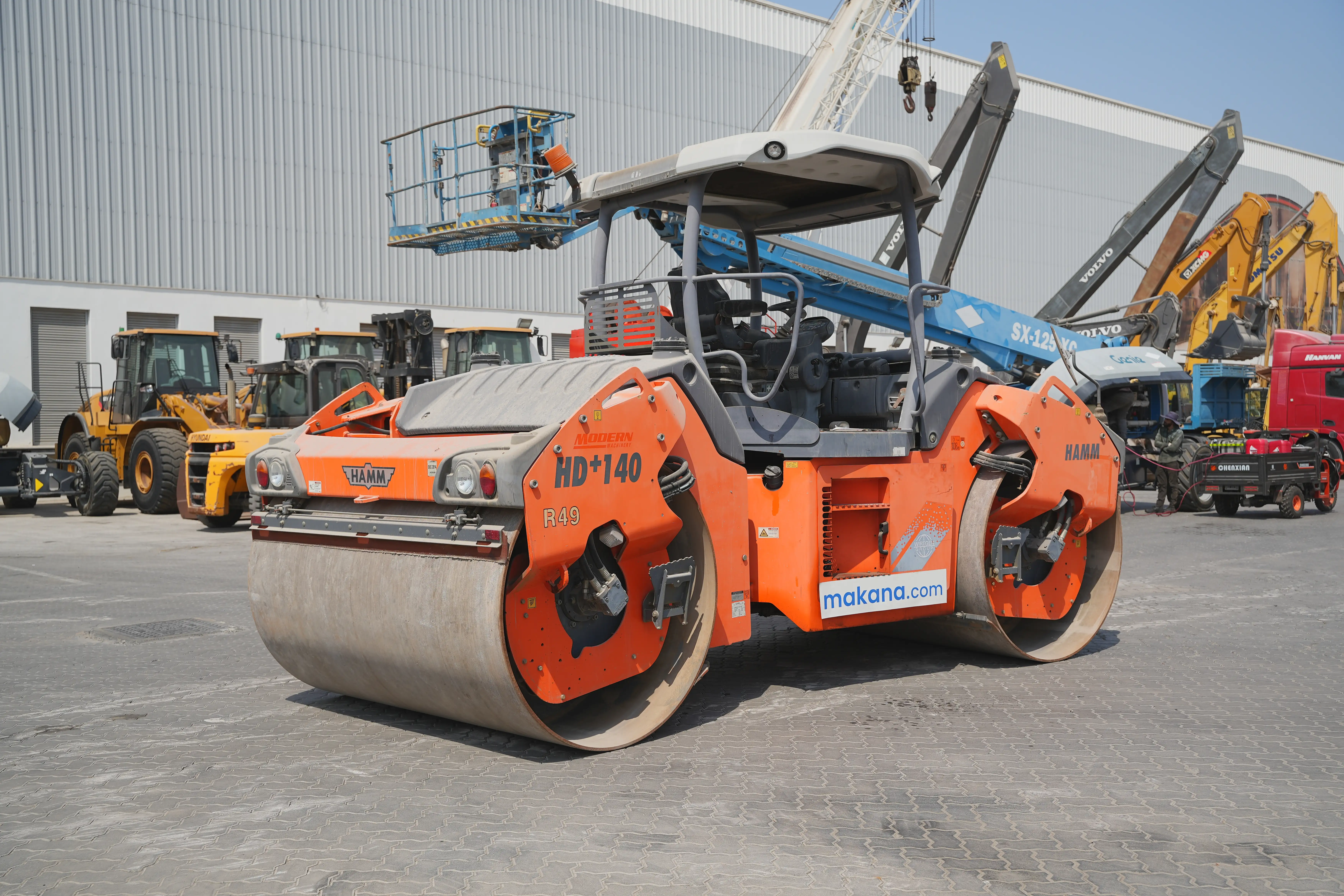 Product-Hamm-HD+-140-VV-tandem-roller-exterior