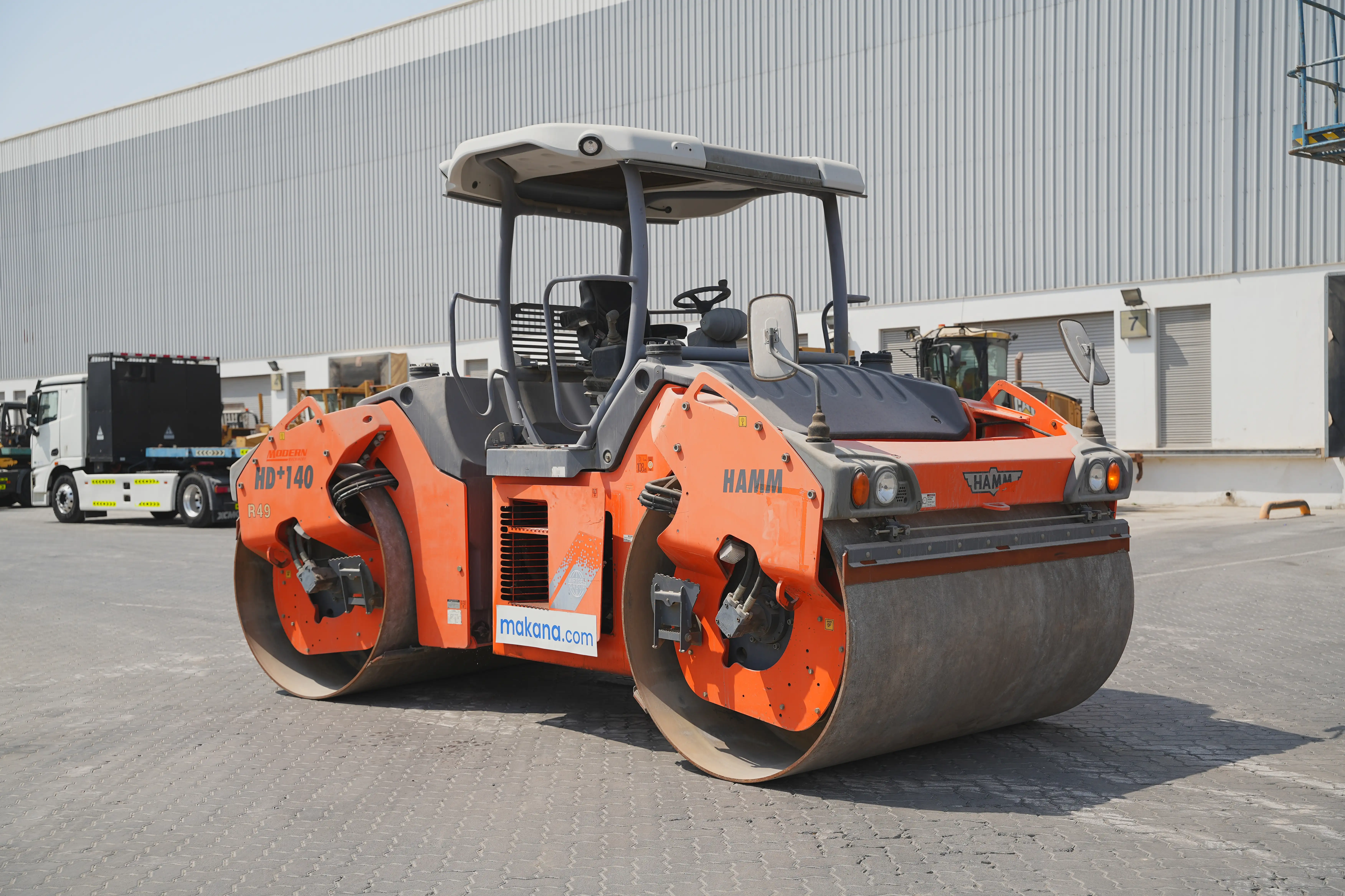 Product-Hamm-HD+-140-VV-tandem-roller-exterior