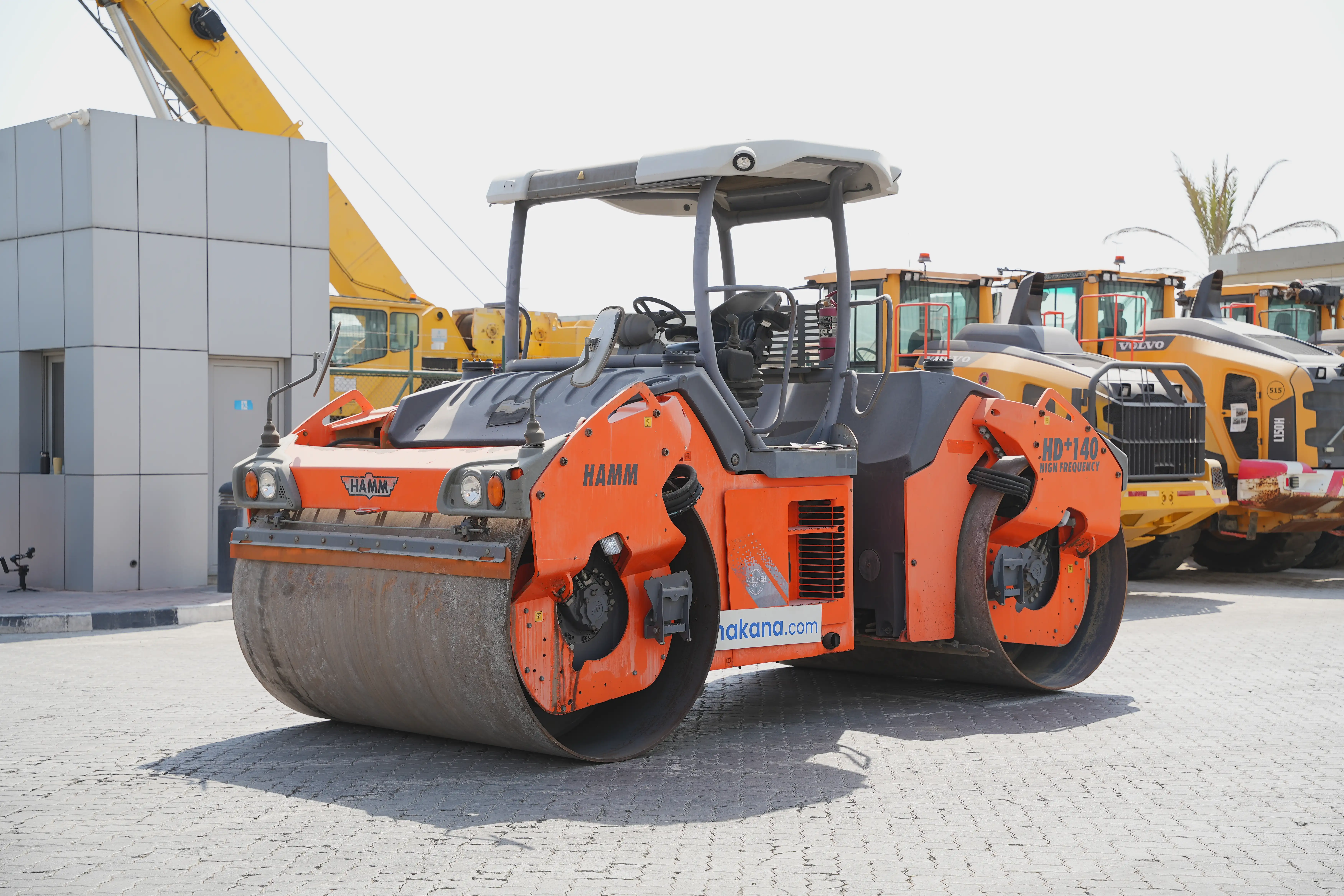 Product-Hamm-HD+-140-VV-HV-tandem-roller-exterior
