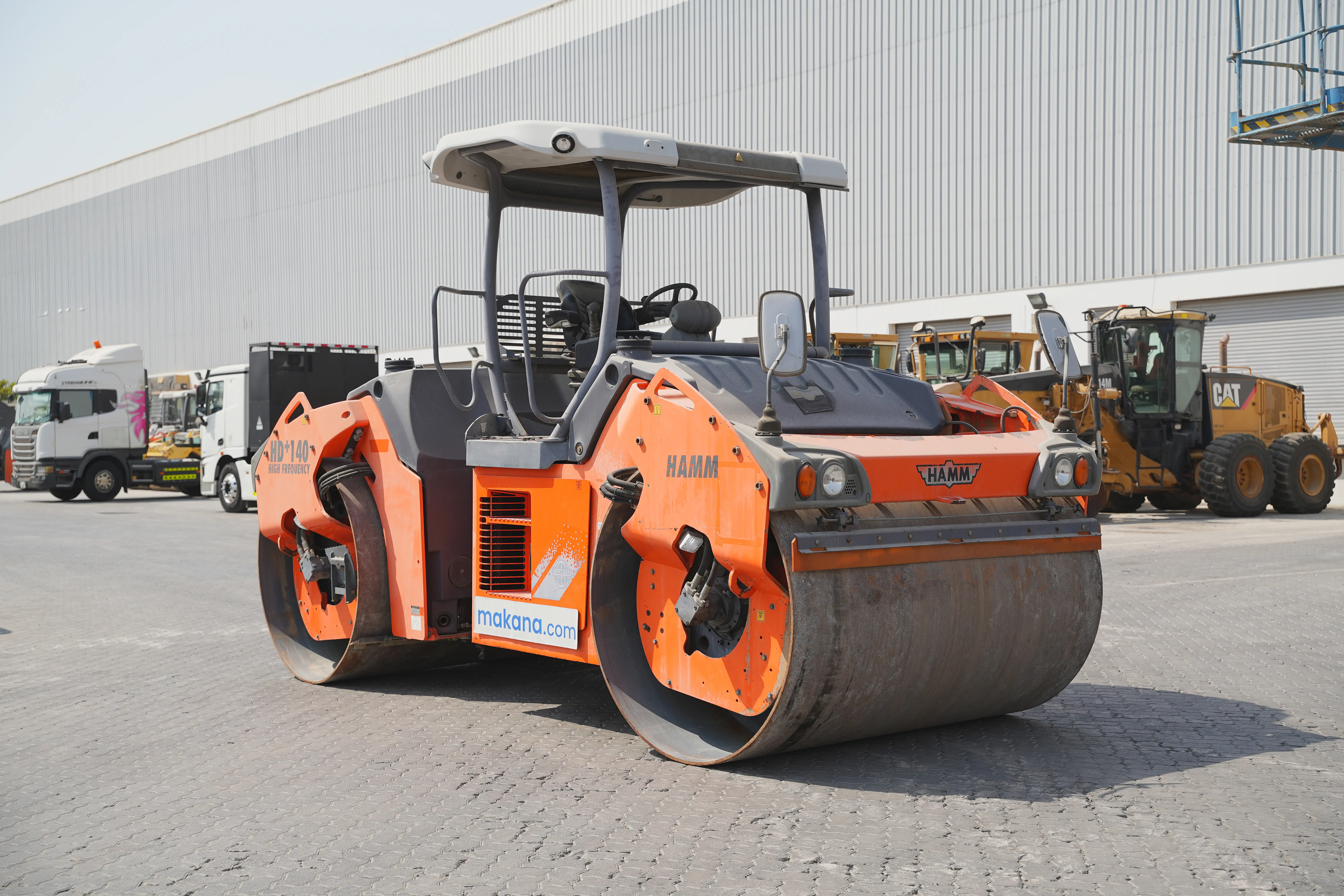 Product-Hamm-HD+-140-VV-HV-tandem-roller-exterior