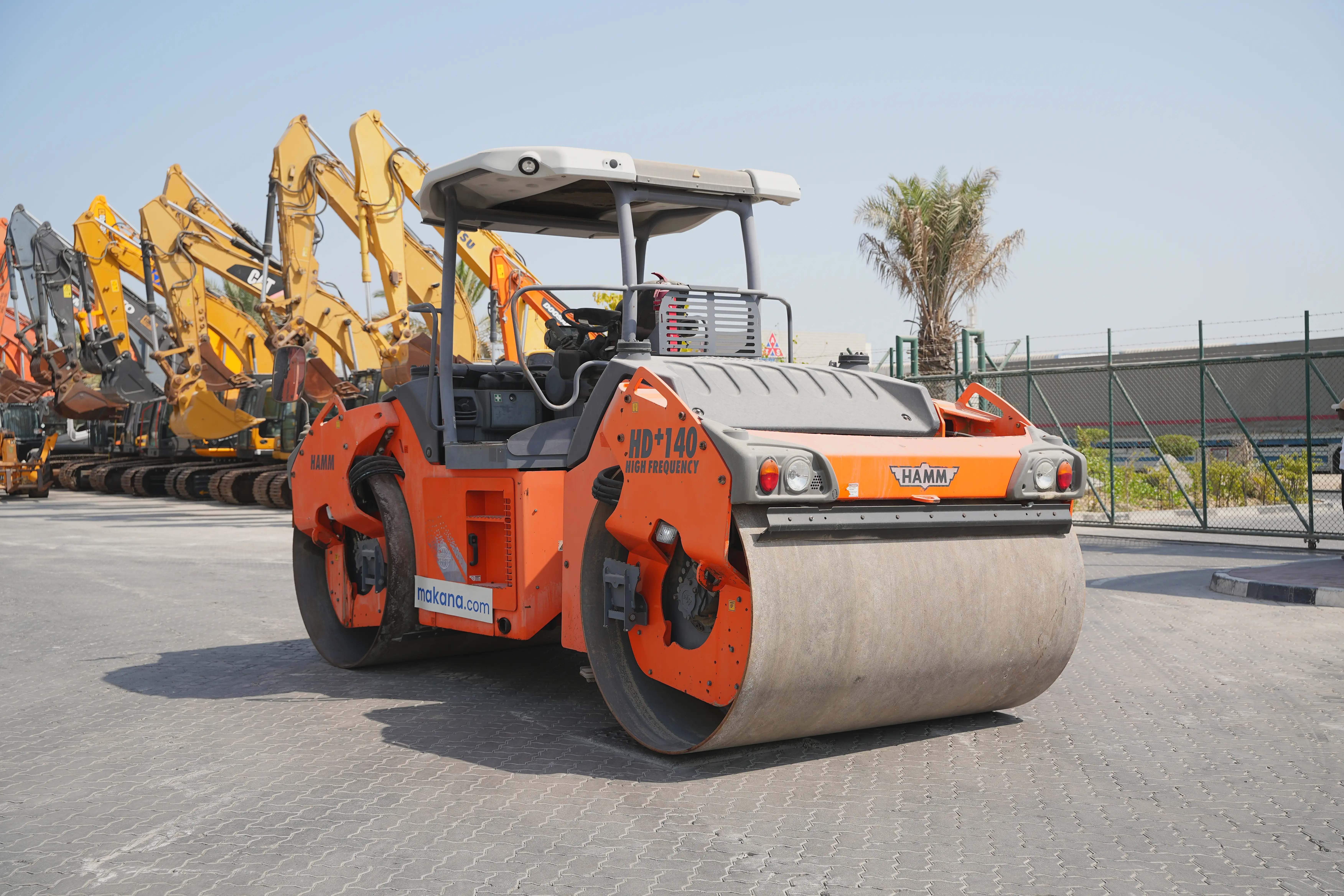 Product-Hamm-HD+-140-VV-HV-tandem-roller-exterior