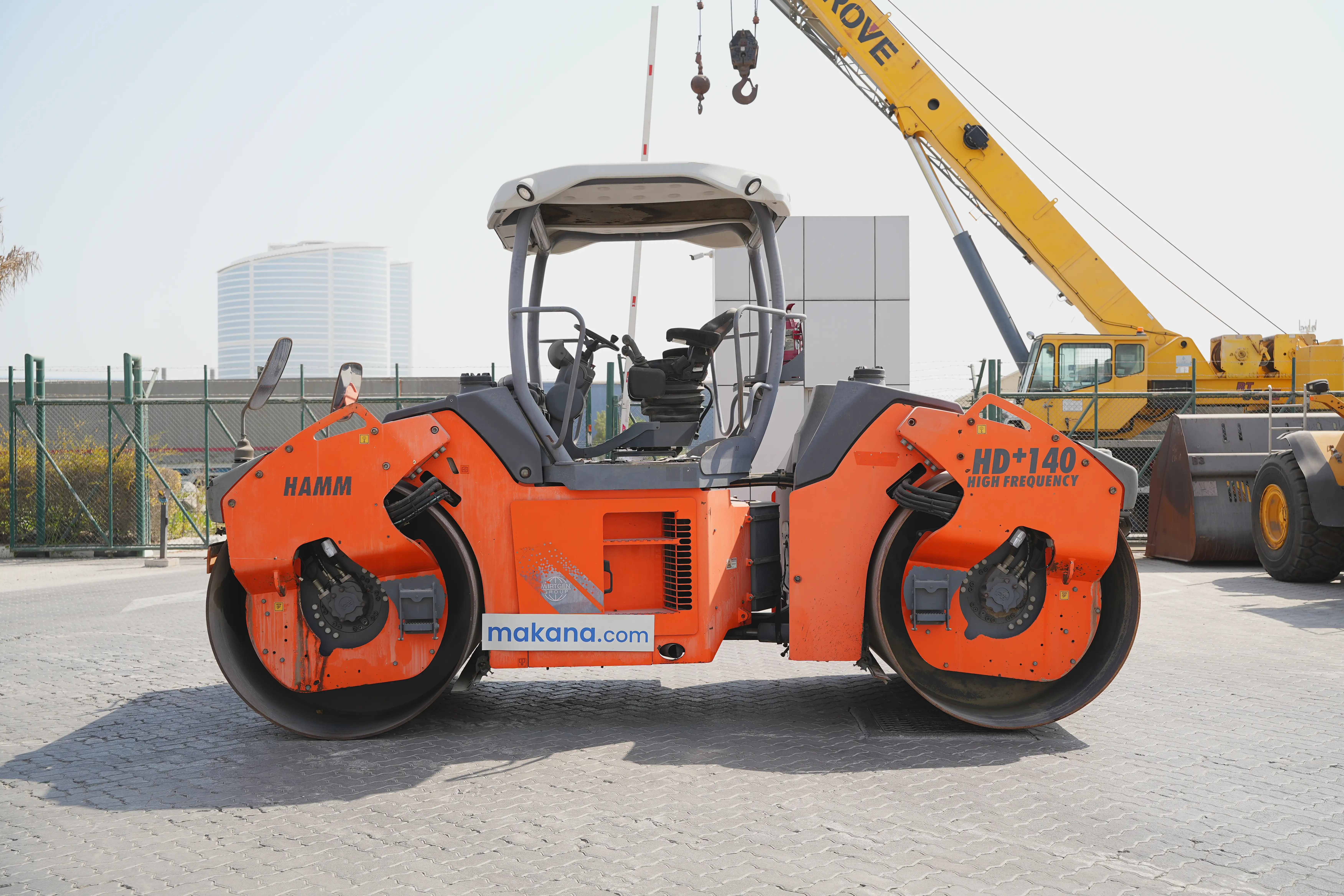Product-Hamm-HD+-140-VV-HV-tandem-roller-exterior