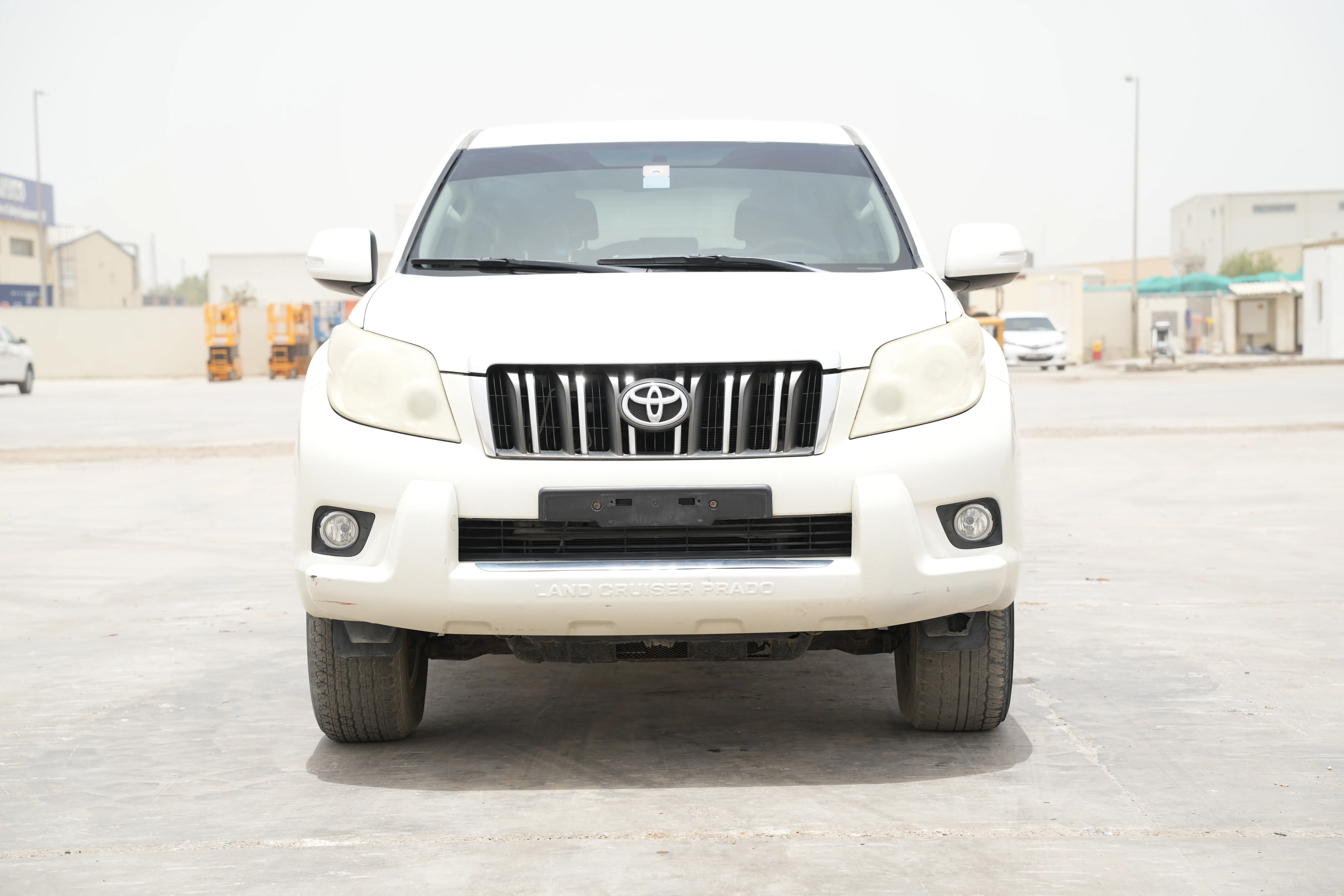 Product-Toyota Land Cruiser Prado 4WD 7-seater SUV-exterior