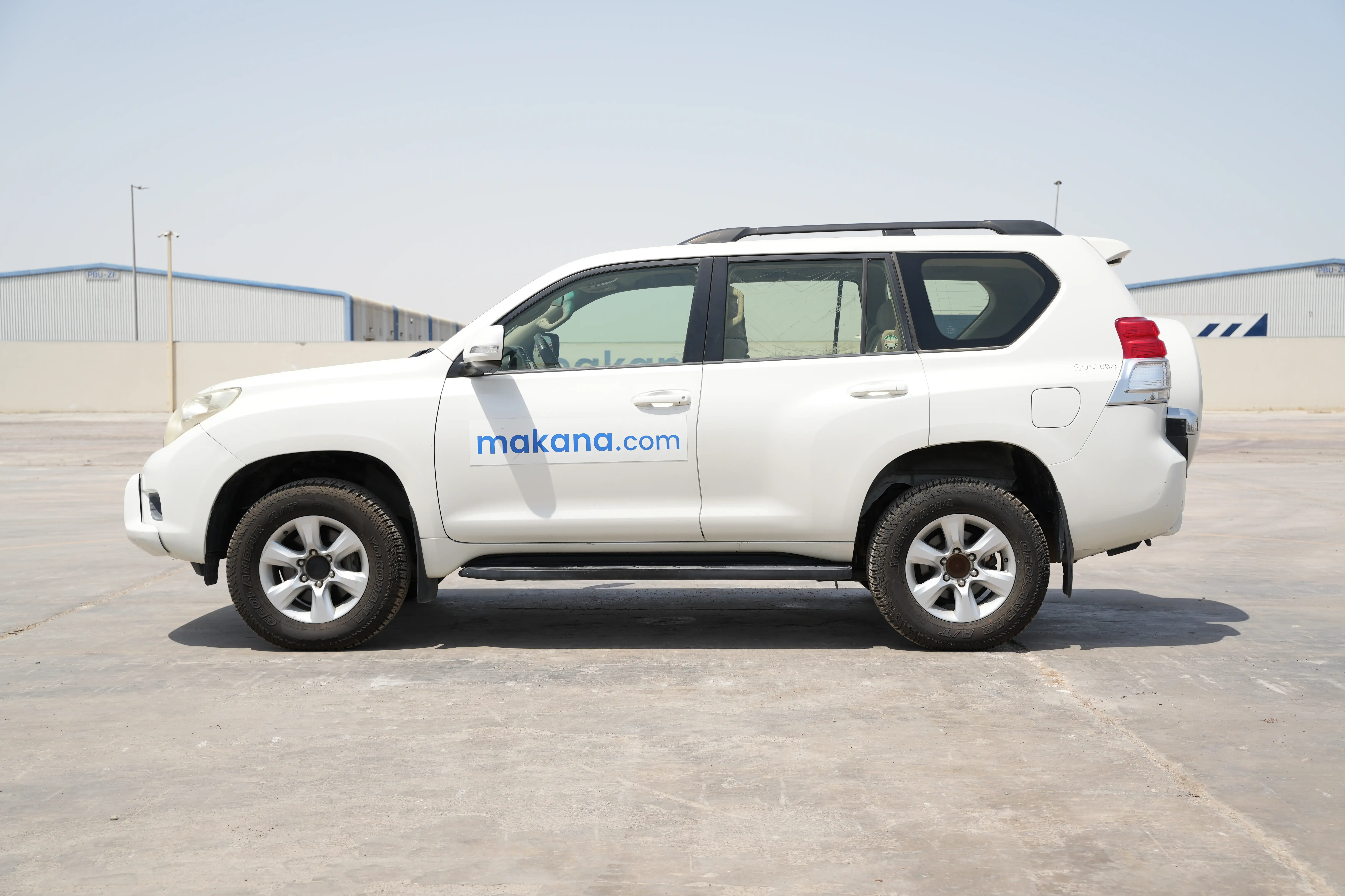 Product-Toyota Land Cruiser Prado 4WD 7-seater SUV-exterior