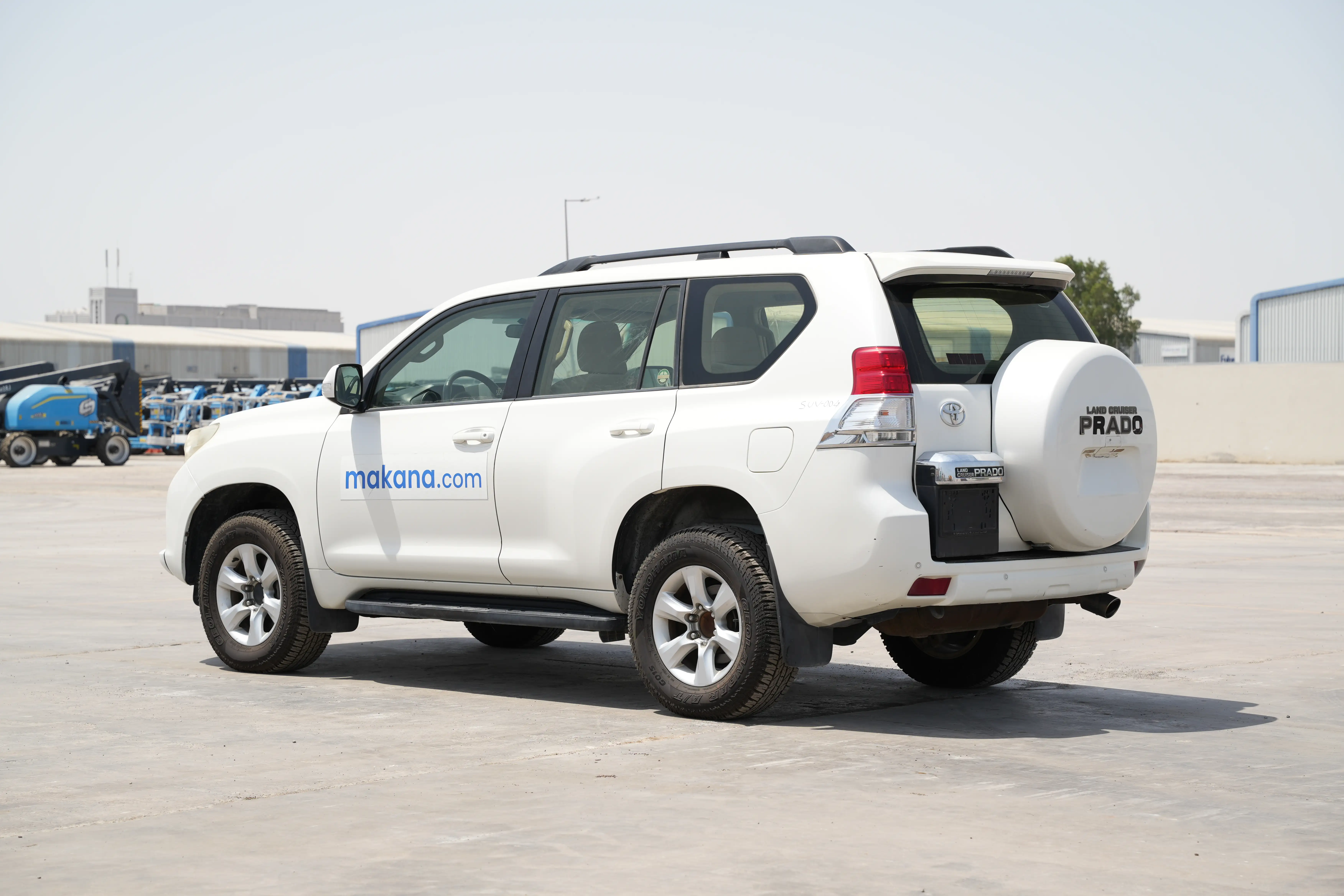 Product-Toyota Land Cruiser Prado 4WD 7-seater SUV-exterior