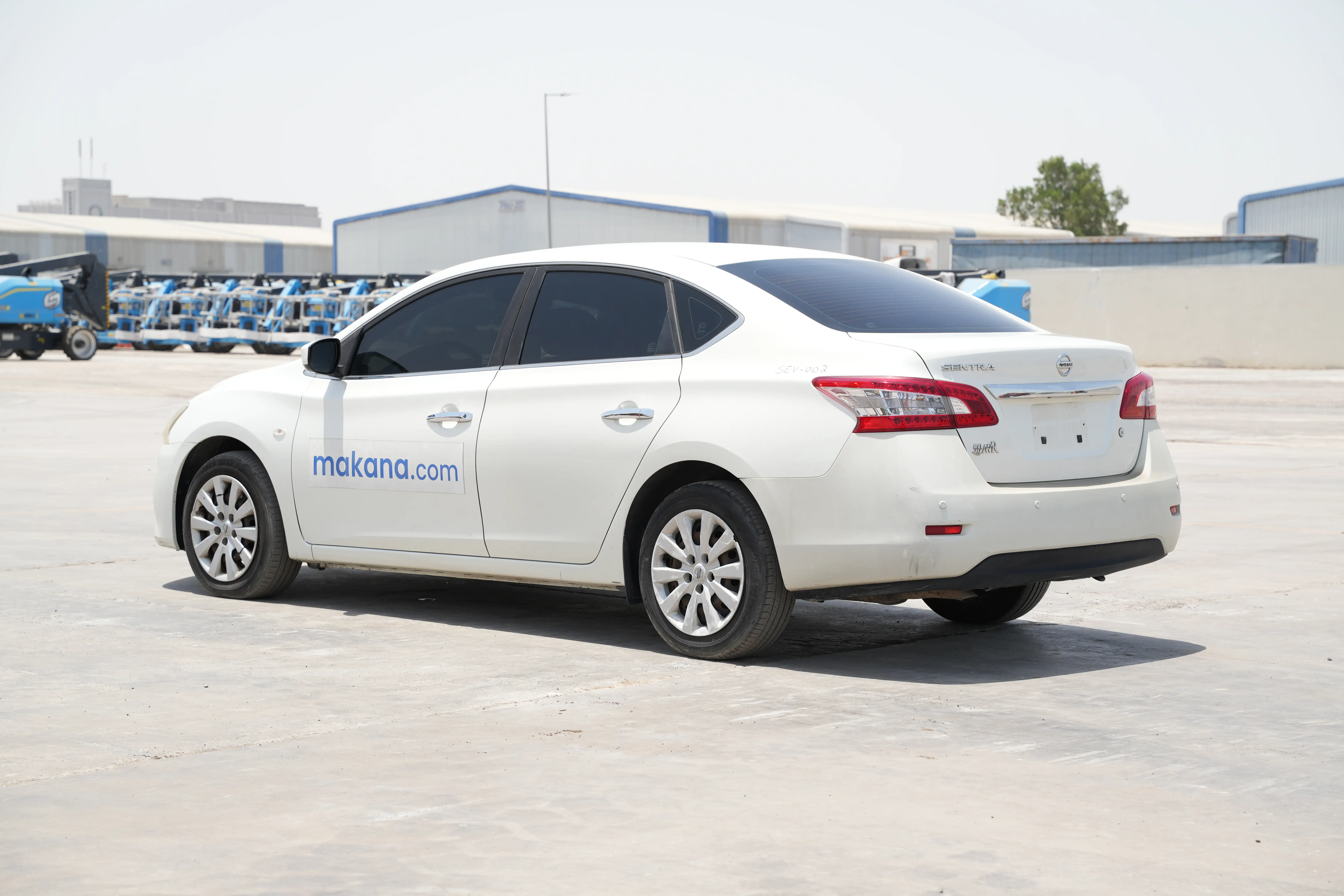 Product-Nissan Sentra 4-door sedan-exterior